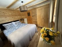 Knus Alpenchalet met panoramisch uitzicht in Saas-Almagell - thumbnail 4