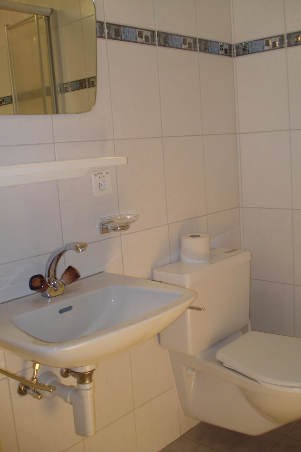 Hotel Kristall-Saphir Appartement/Fewo Apartment Serpentin - Binnen