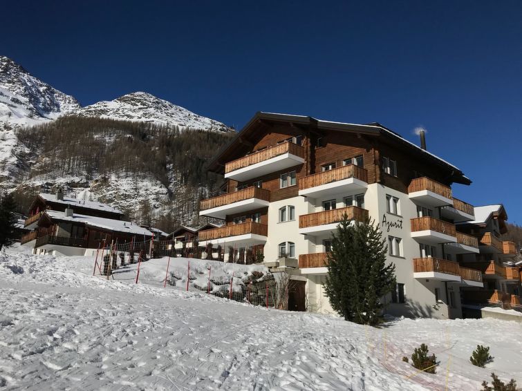 Saas-Fee accommodation chalets for rent in Saas-Fee apartments to rent in Saas-Fee holiday homes to rent in Saas-Fee