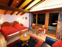 Knusse studio met open haard en panoramisch bergzicht in Saas-Fee - thumbnail 2