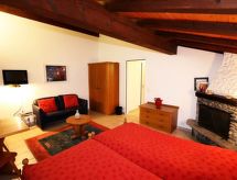 Knusse studio met open haard en panoramisch bergzicht in Saas-Fee - thumbnail 3
