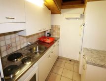 Knusse studio met open haard en panoramisch bergzicht in Saas-Fee - thumbnail 6