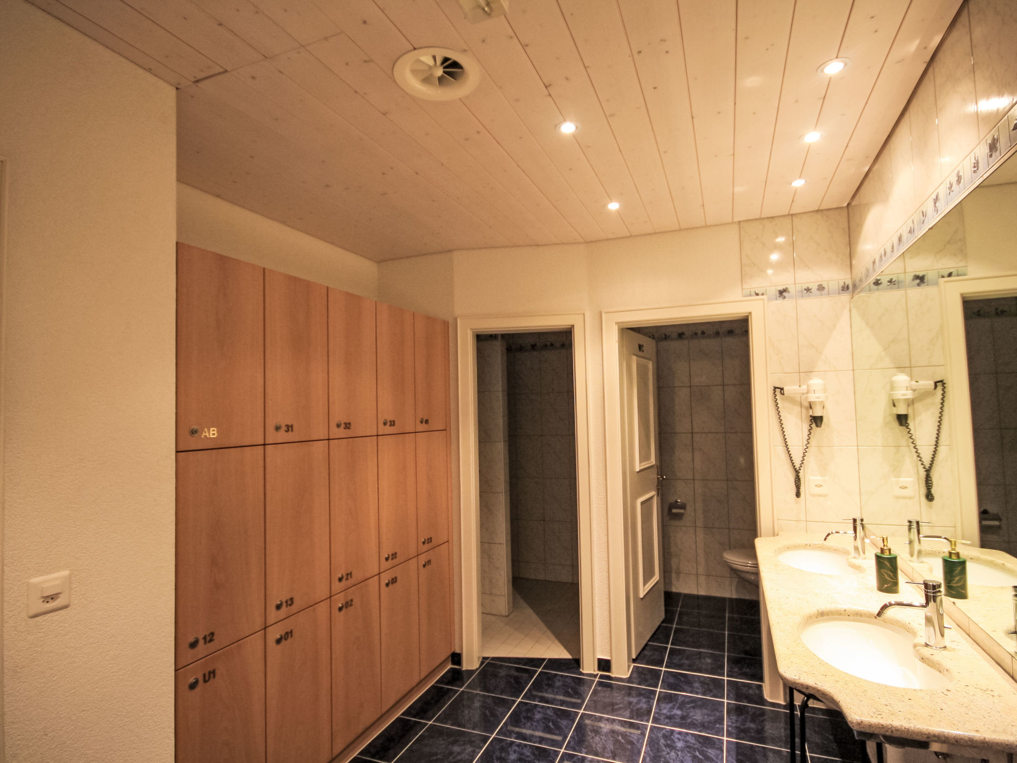 Residence Chateau A-Inside