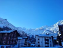 Sfeervol 6-persoons appartement in Saas-Fee, dichtbij de Hannigbahn - thumbnail 1