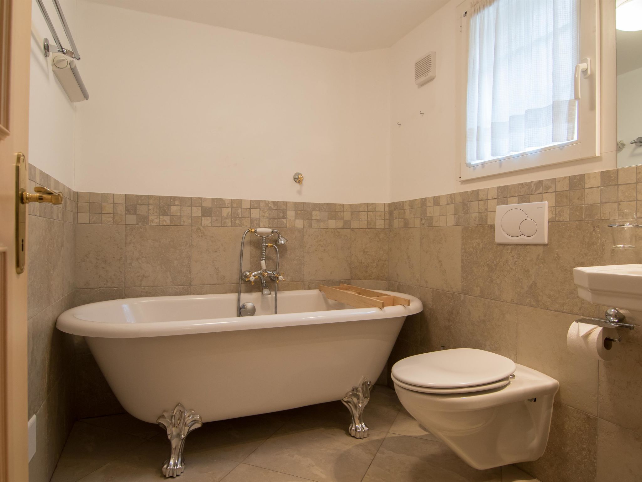 Photo of Chalet Renu Appartement/Fewo 6-Bettwohnung