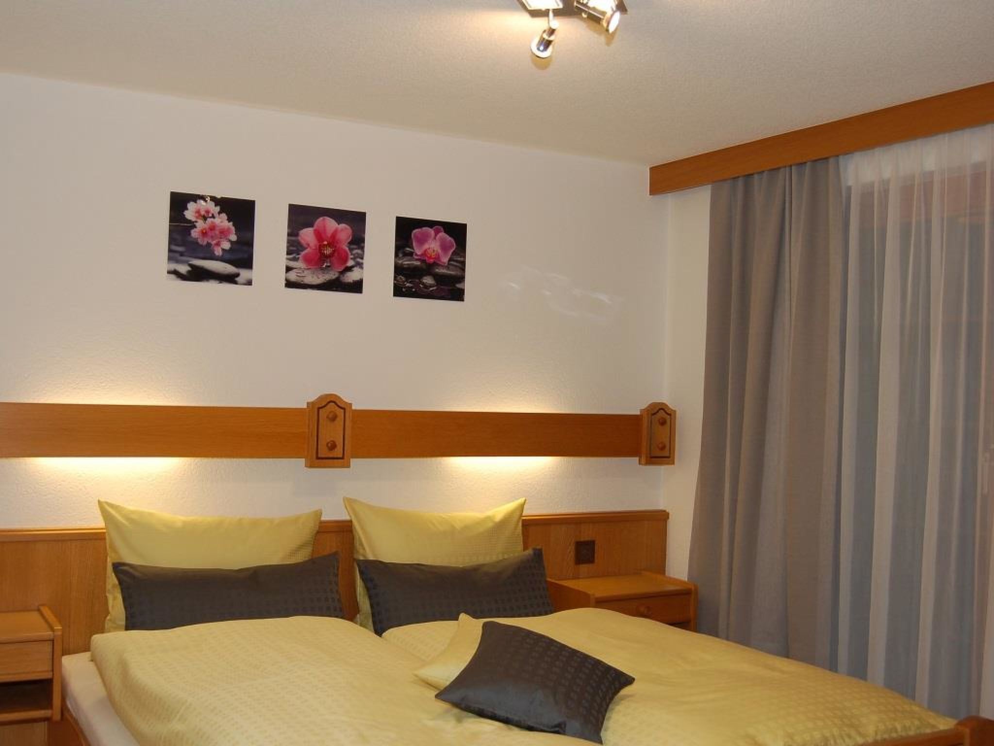 Photo of Swiss Chalet Appartement/Fewo 2-Bettwohnung Nr. 7