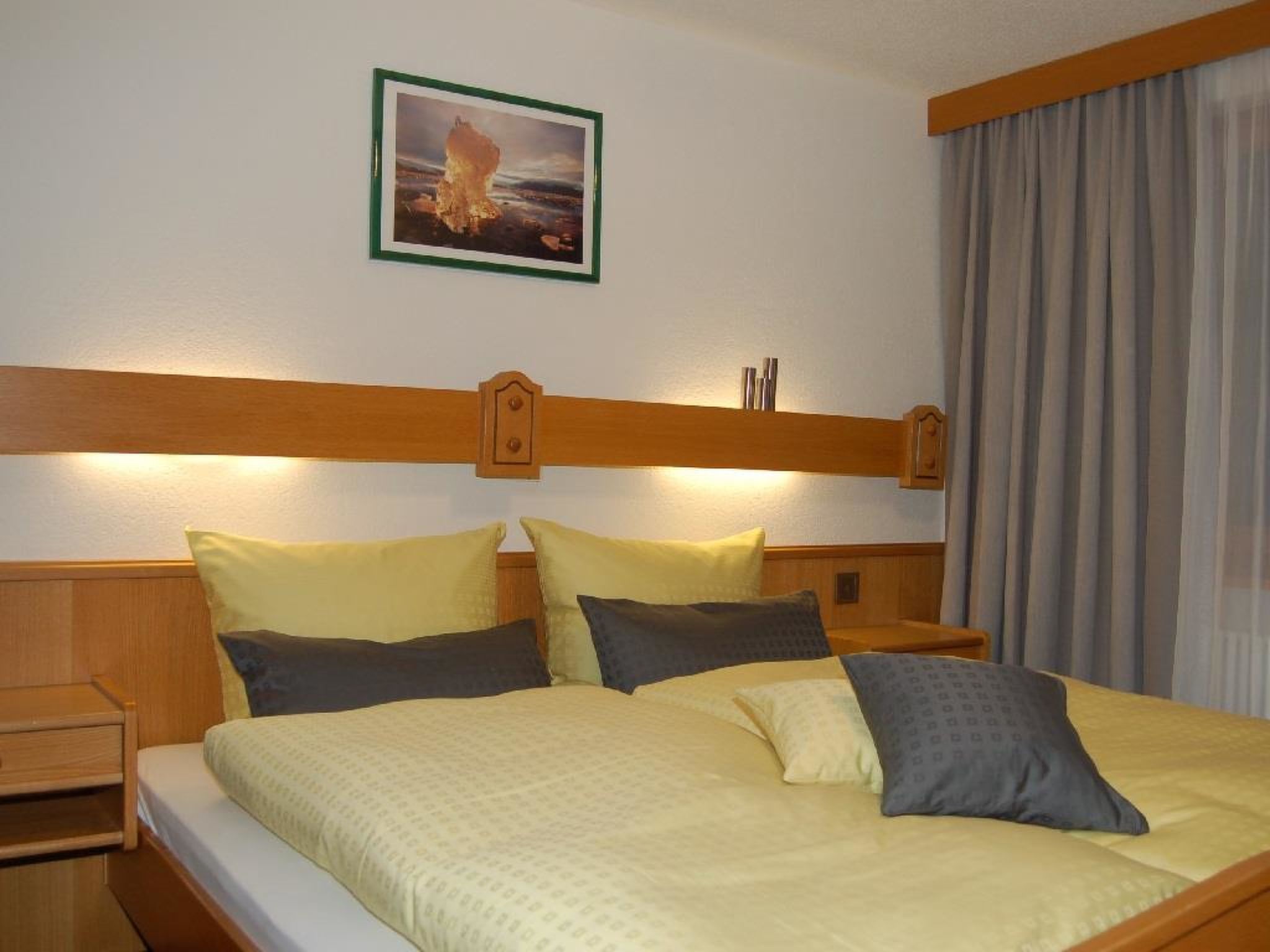 Photo of Swiss Chalet Appartement/Fewo 2-Bettwohnung Nr. 5