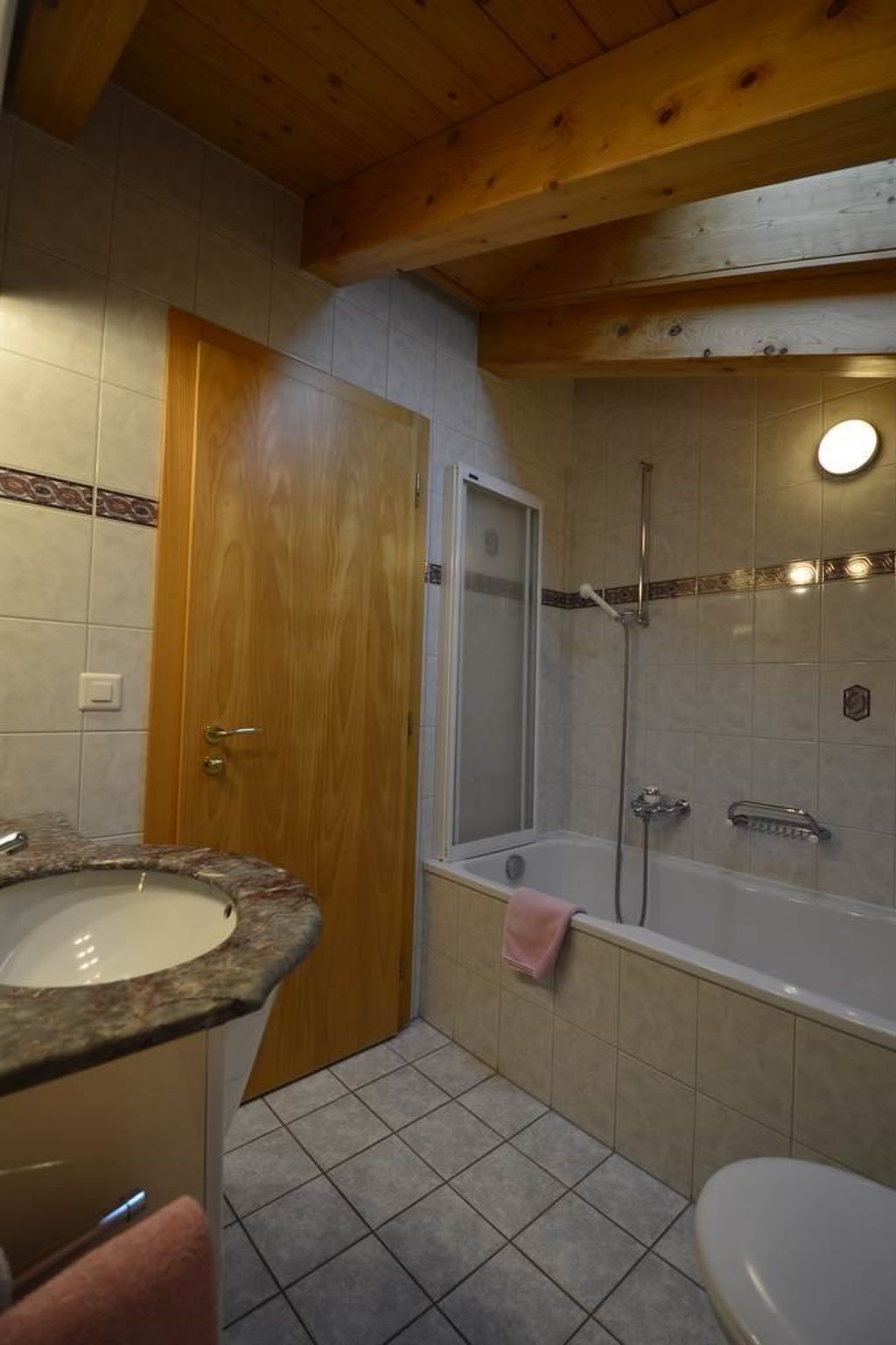 Photo of Helvetia Apartments Appartement/Fewo Dachwohnung Nr. 7
