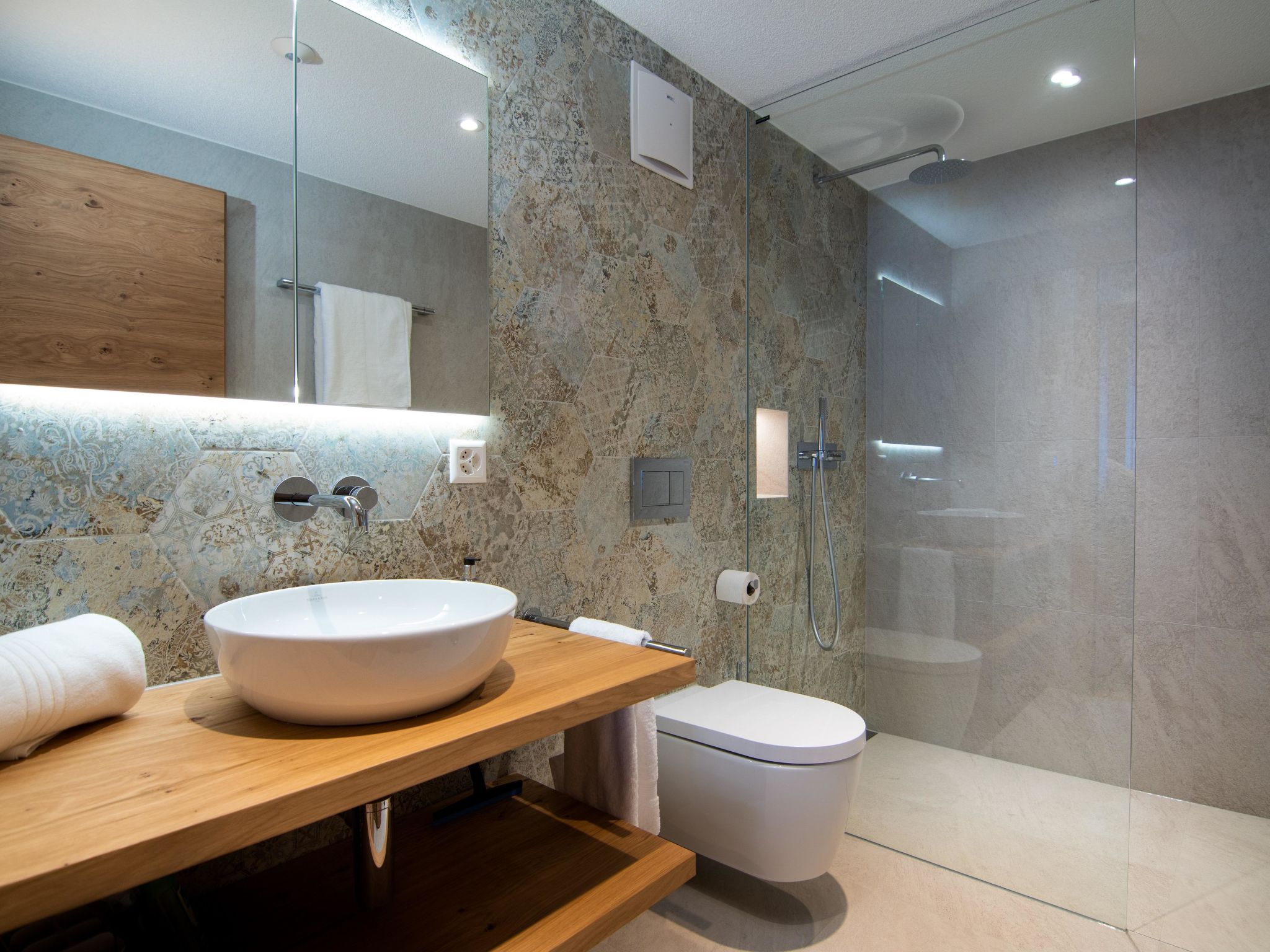 Photo of Berghof Penthouse Appartement/Fewo 8-Bettwohnung