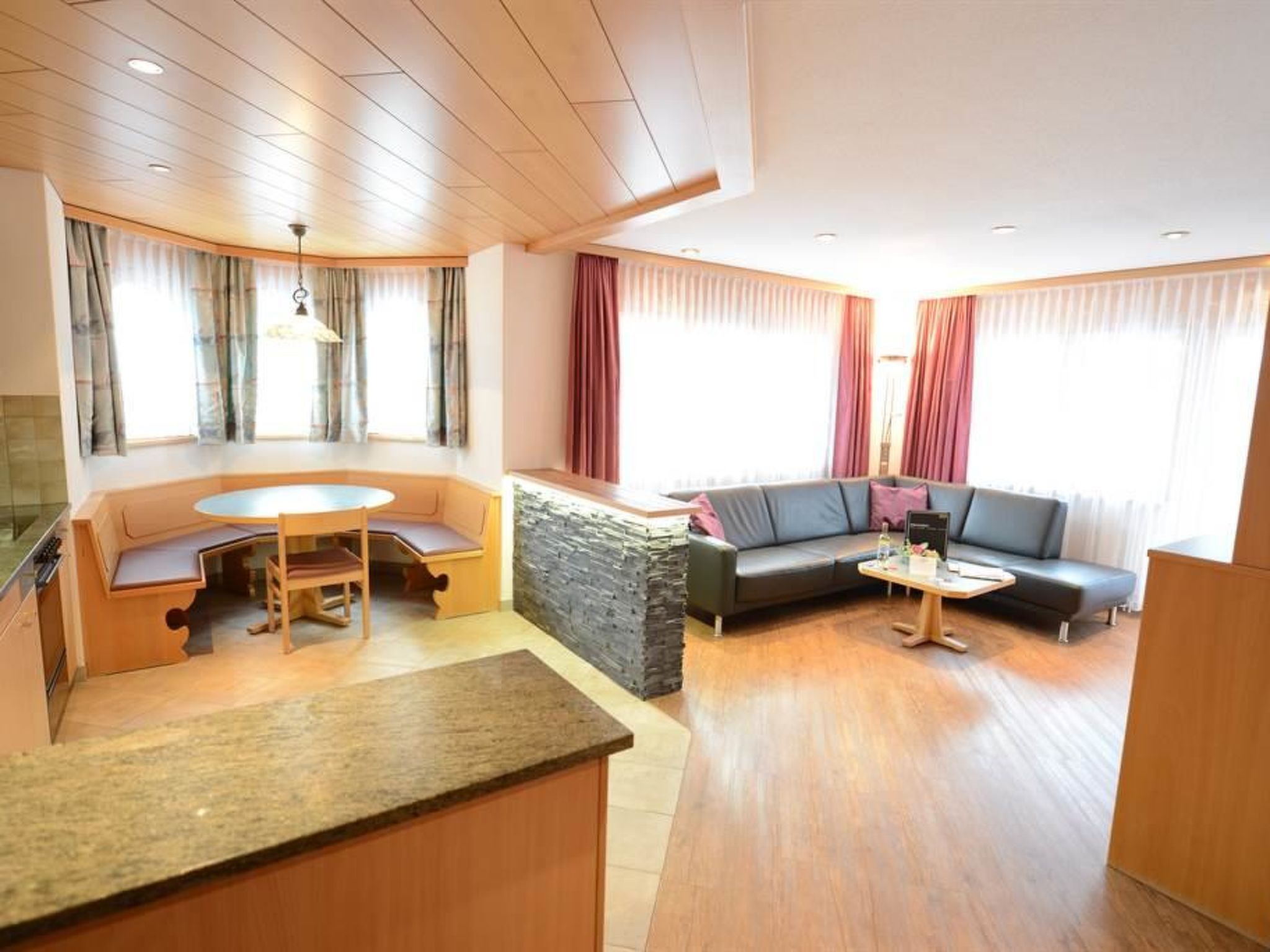 Helvetia Apartments Appartement/Fewo 3-Zimmerwohnung Nr. 1