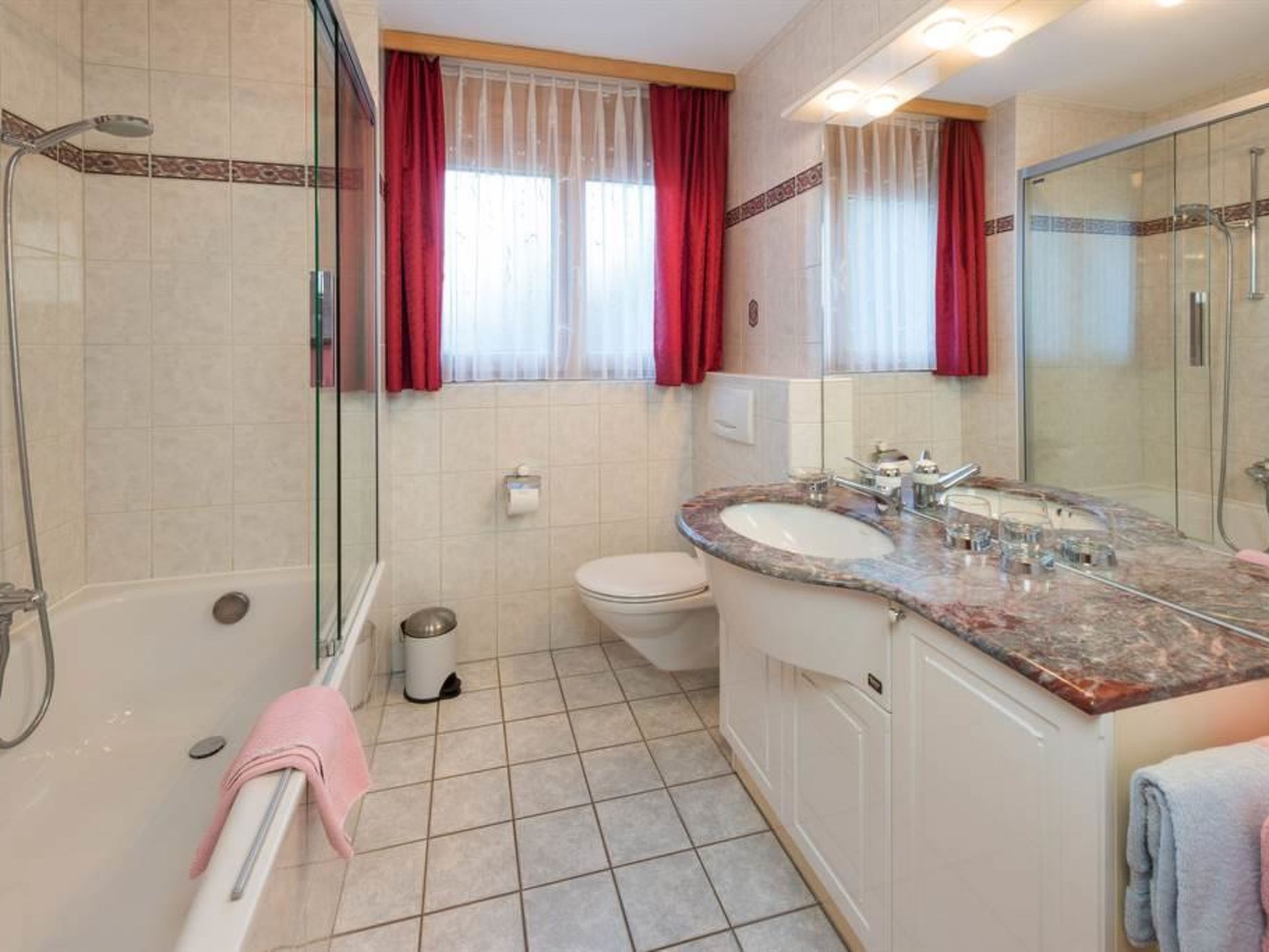 Helvetia Apartments Appartement/Fewo 3-Zimmerwohnung Nr. 1