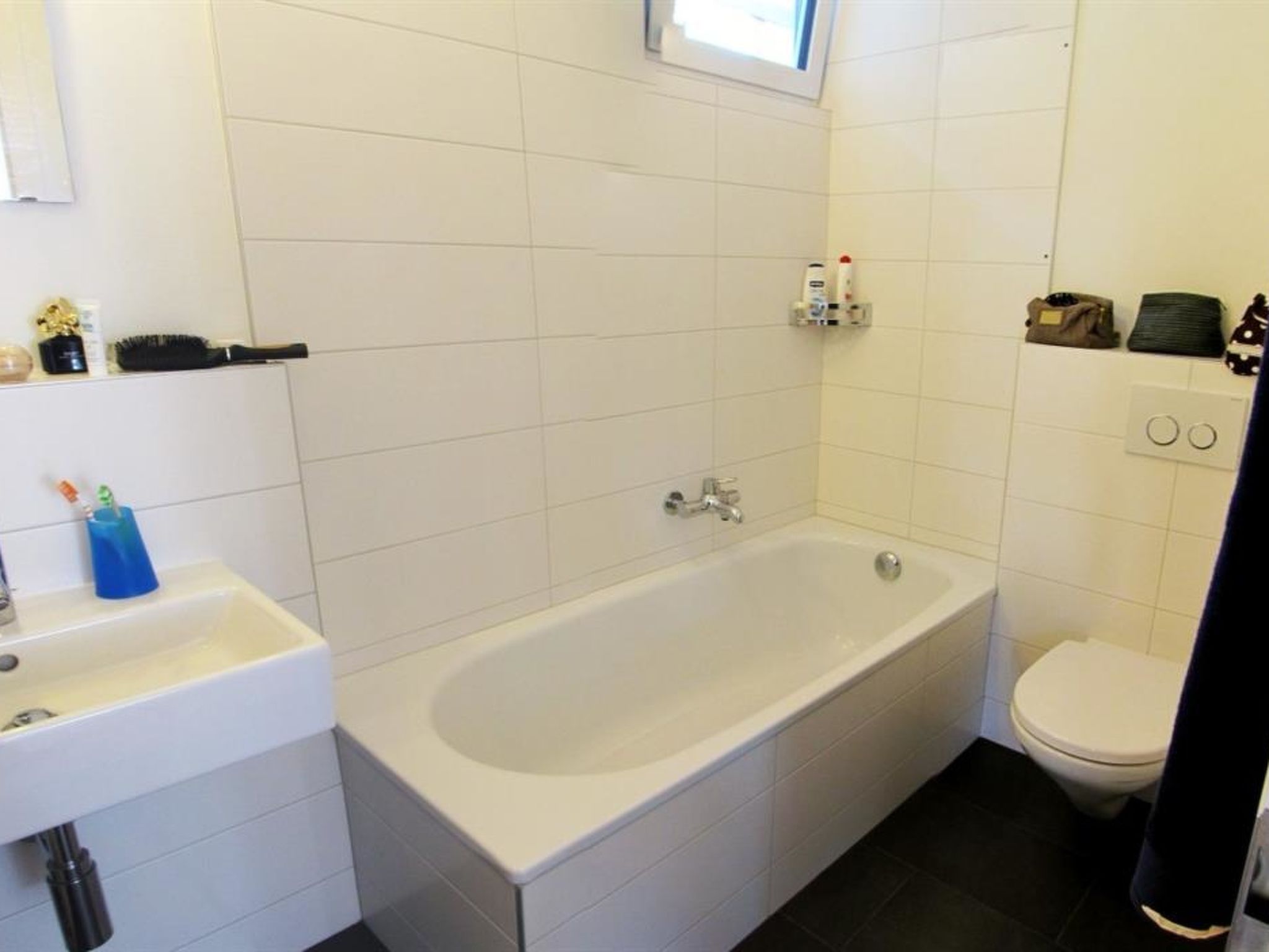 Dolomit Appartement/Fewo, Dusche und Bad, WC, 2 Schlafräume 5-Bettwohnung EG - Image-tags.info