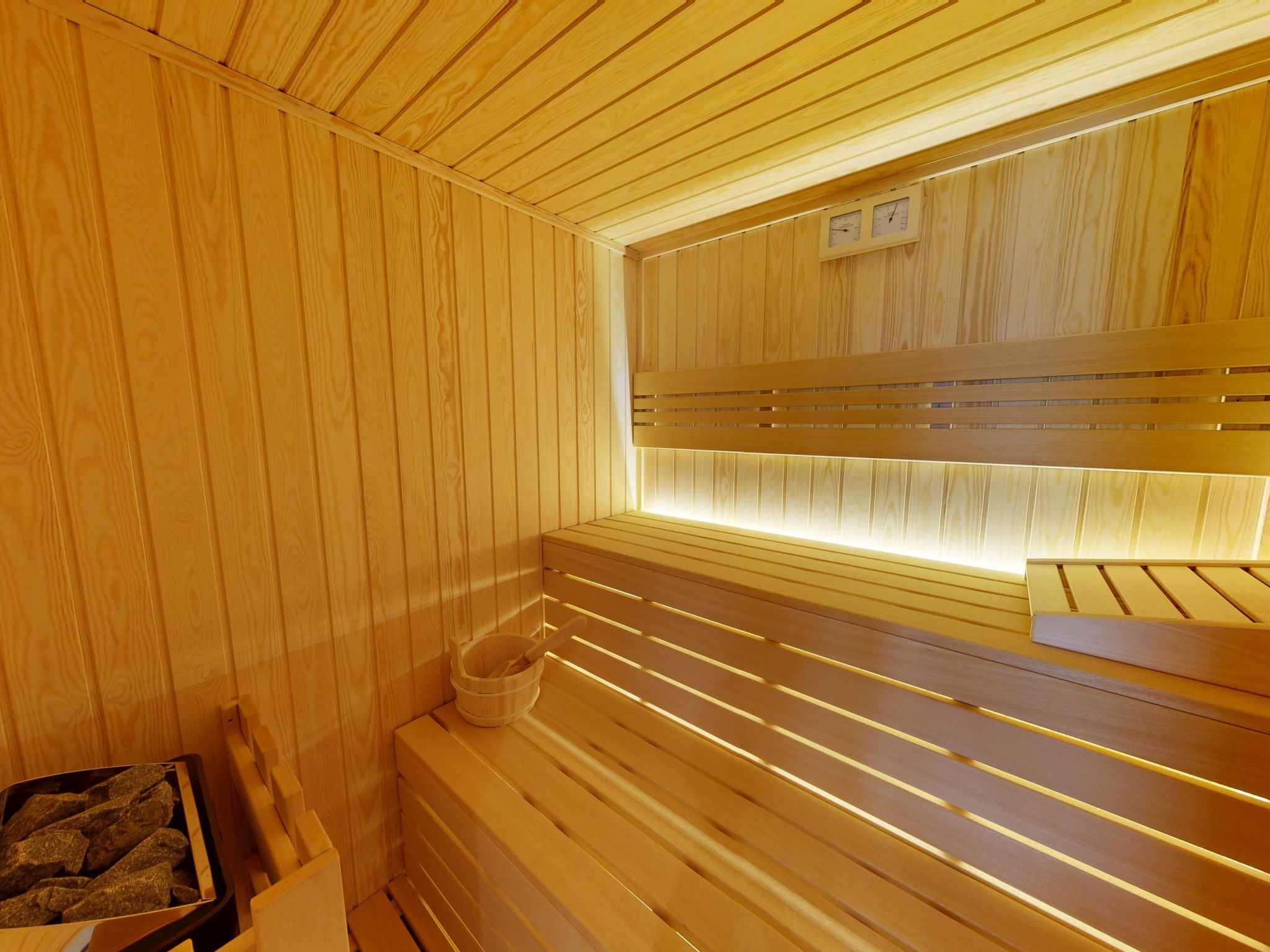 Photo of Alphubel Peak & Unlimited