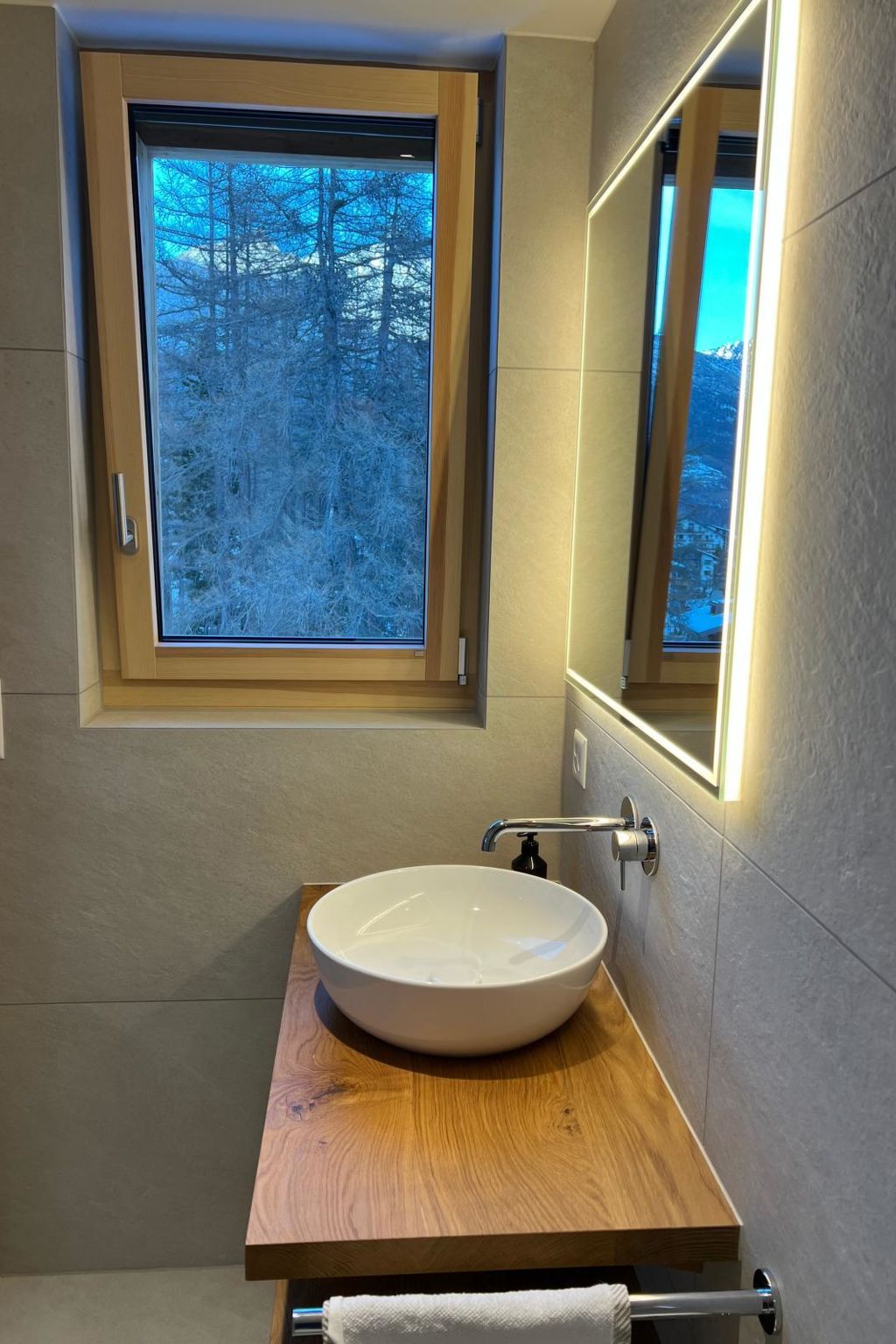 Photo of Alphubel Peak & Unlimited