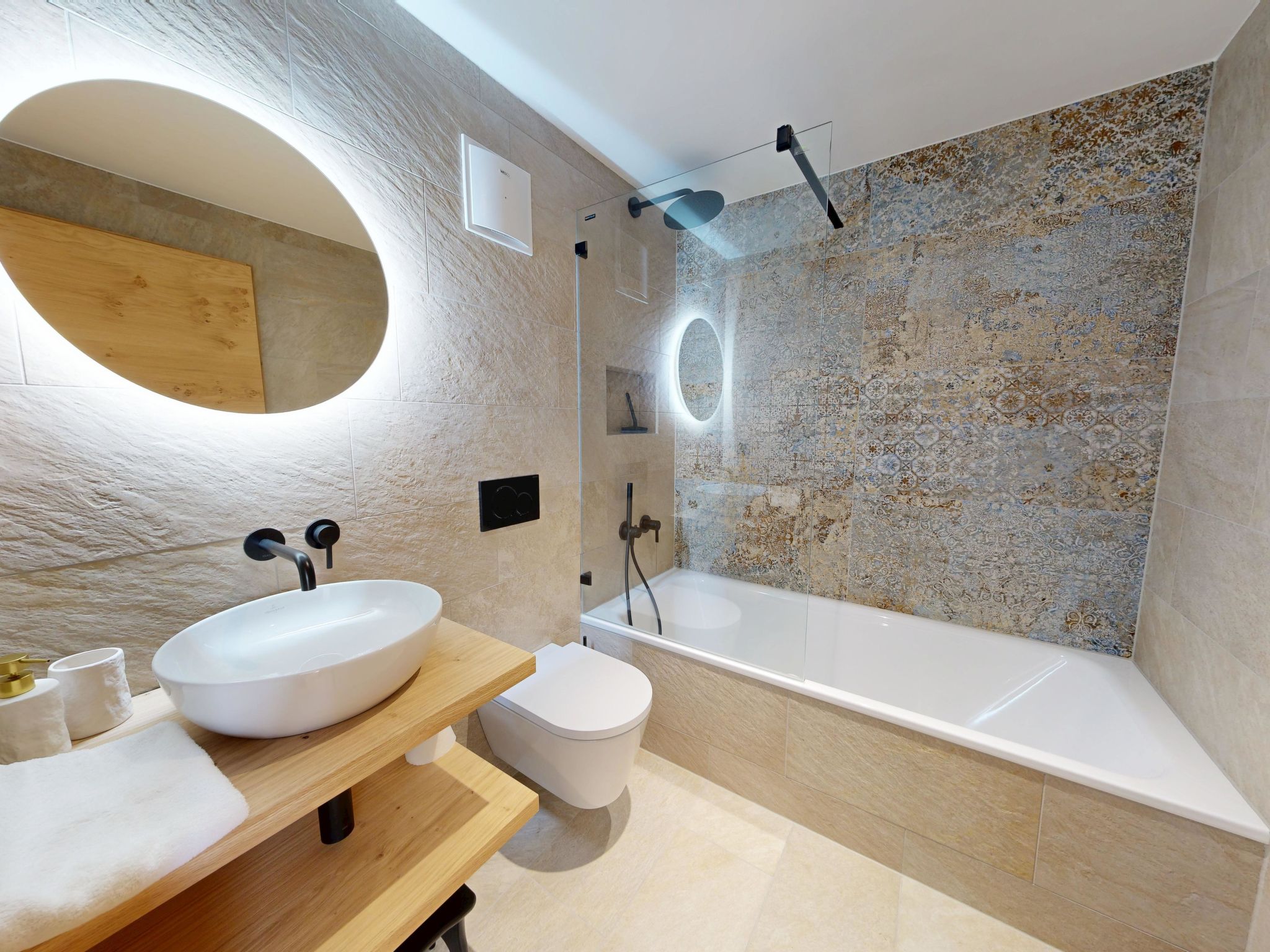 Photo of Alphubel Peak & Unlimited