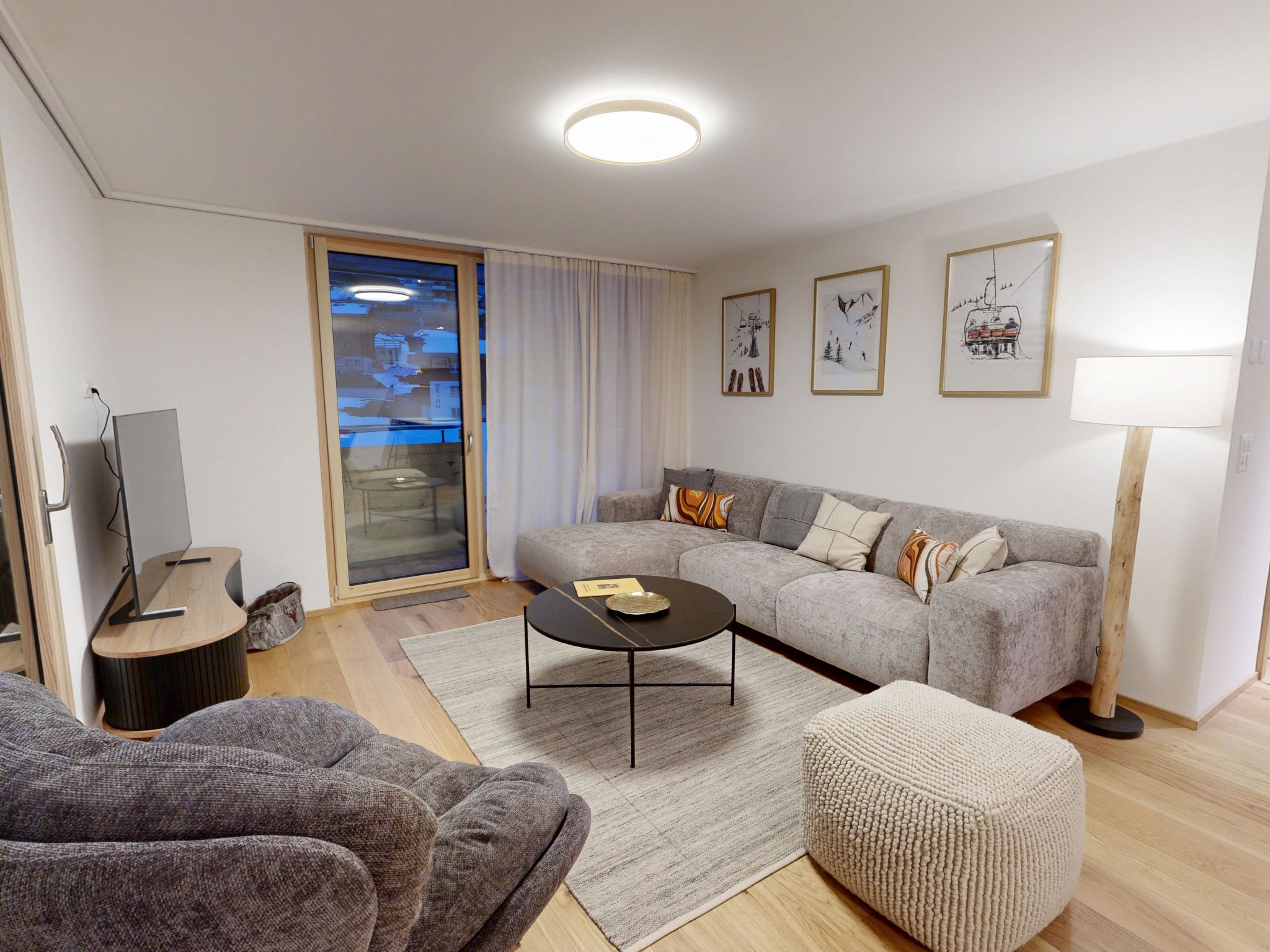 Photo of Alphubel Peak & Unlimited