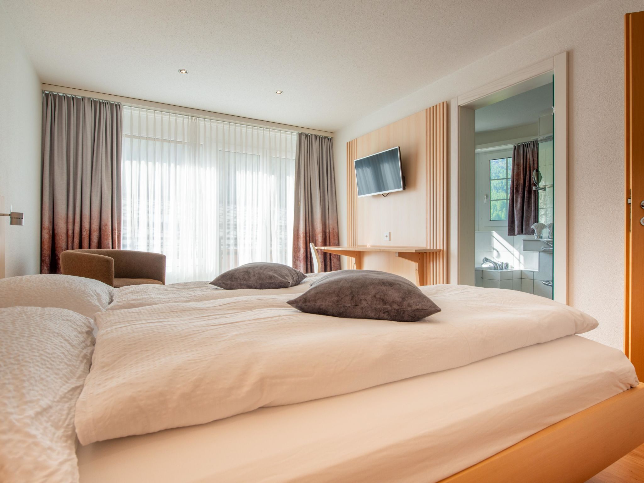 Dolce Vita Appartement/Fewo 4-Bettwohnung Alphubel