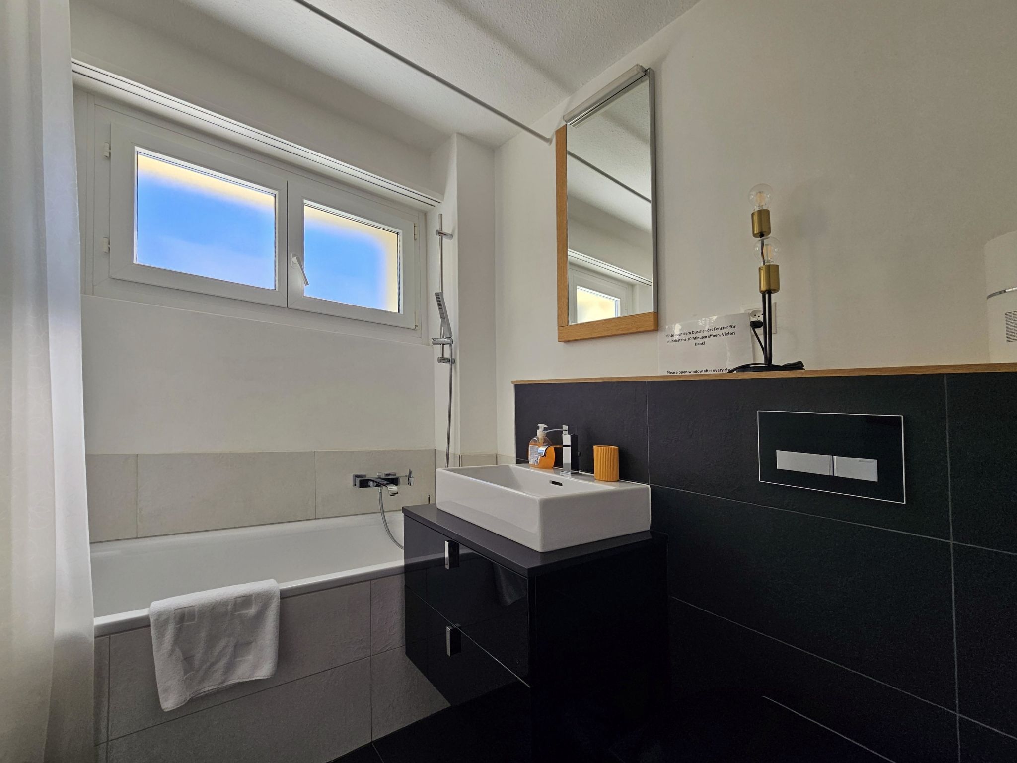 Photo of Falke Appartement/Fewo 8-Bettwohnung