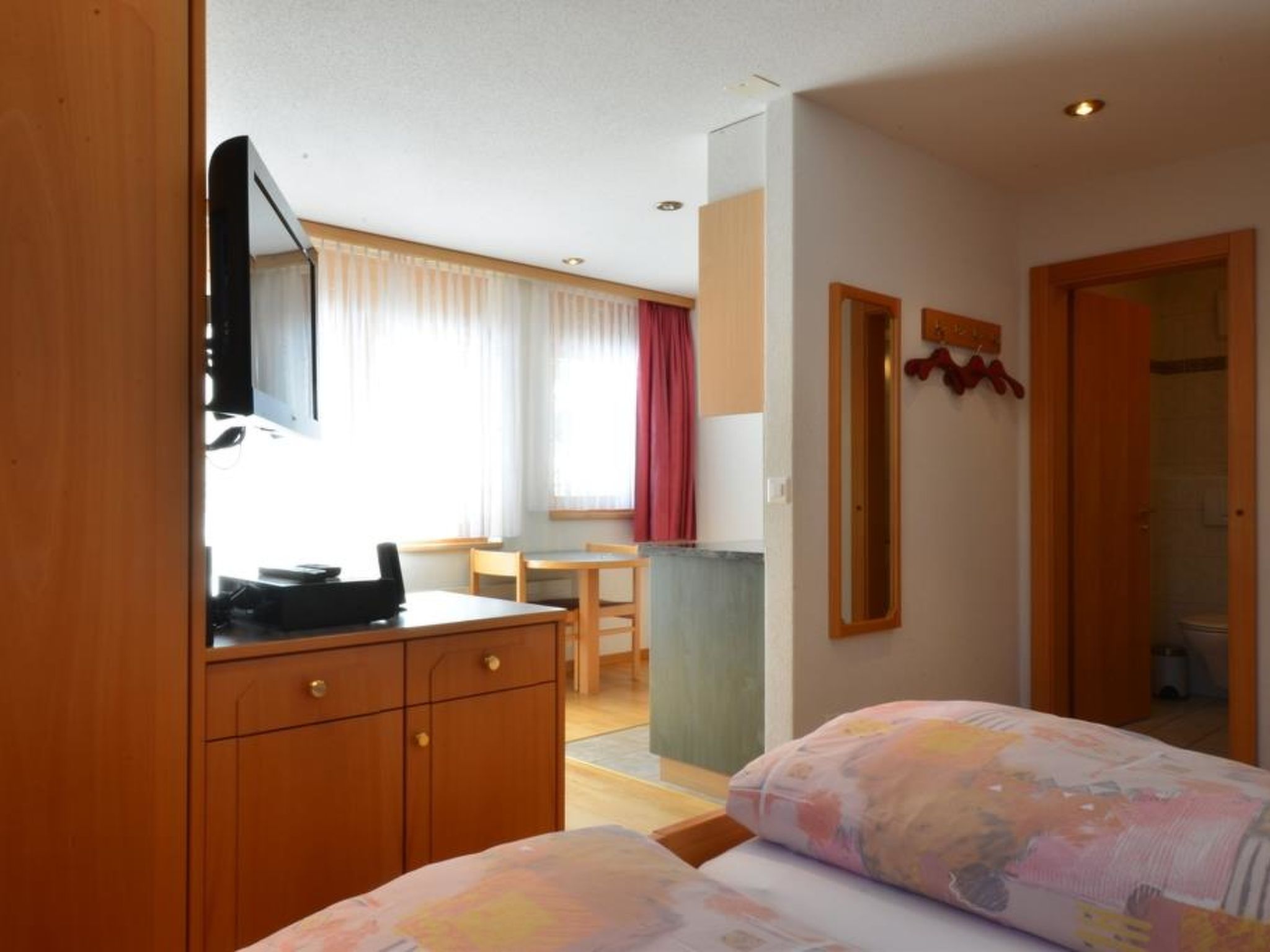 Photo of Helvetia Apartments Appartement/Fewo Studio Nr. 2