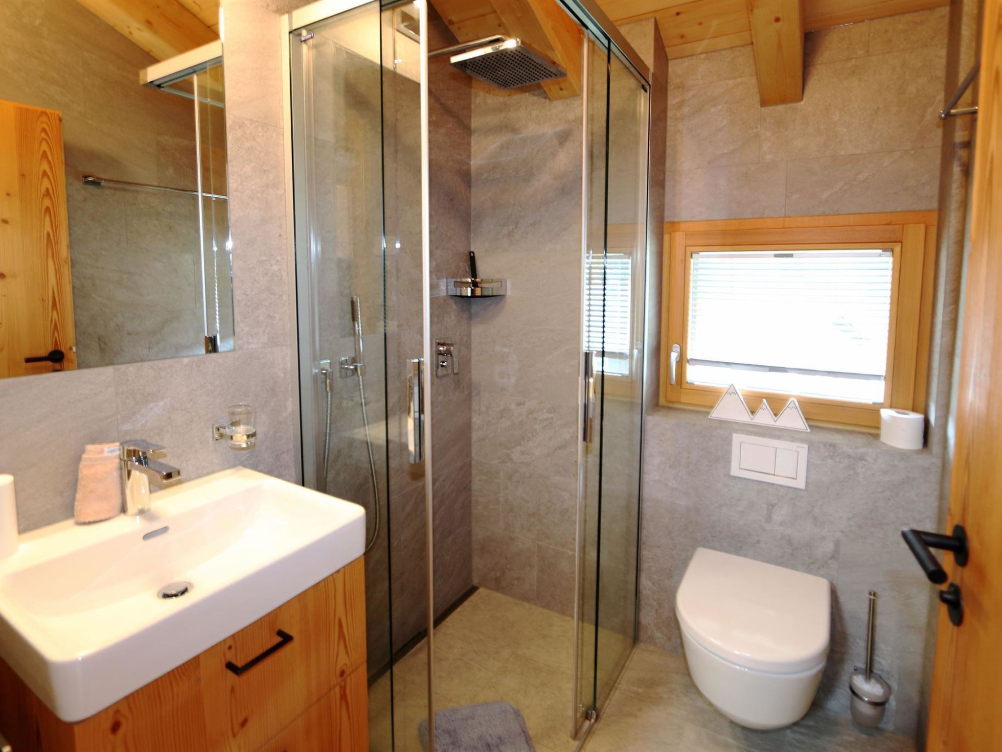 Photo of Pyrit Appartement/Fewo 8-Bettwohnung