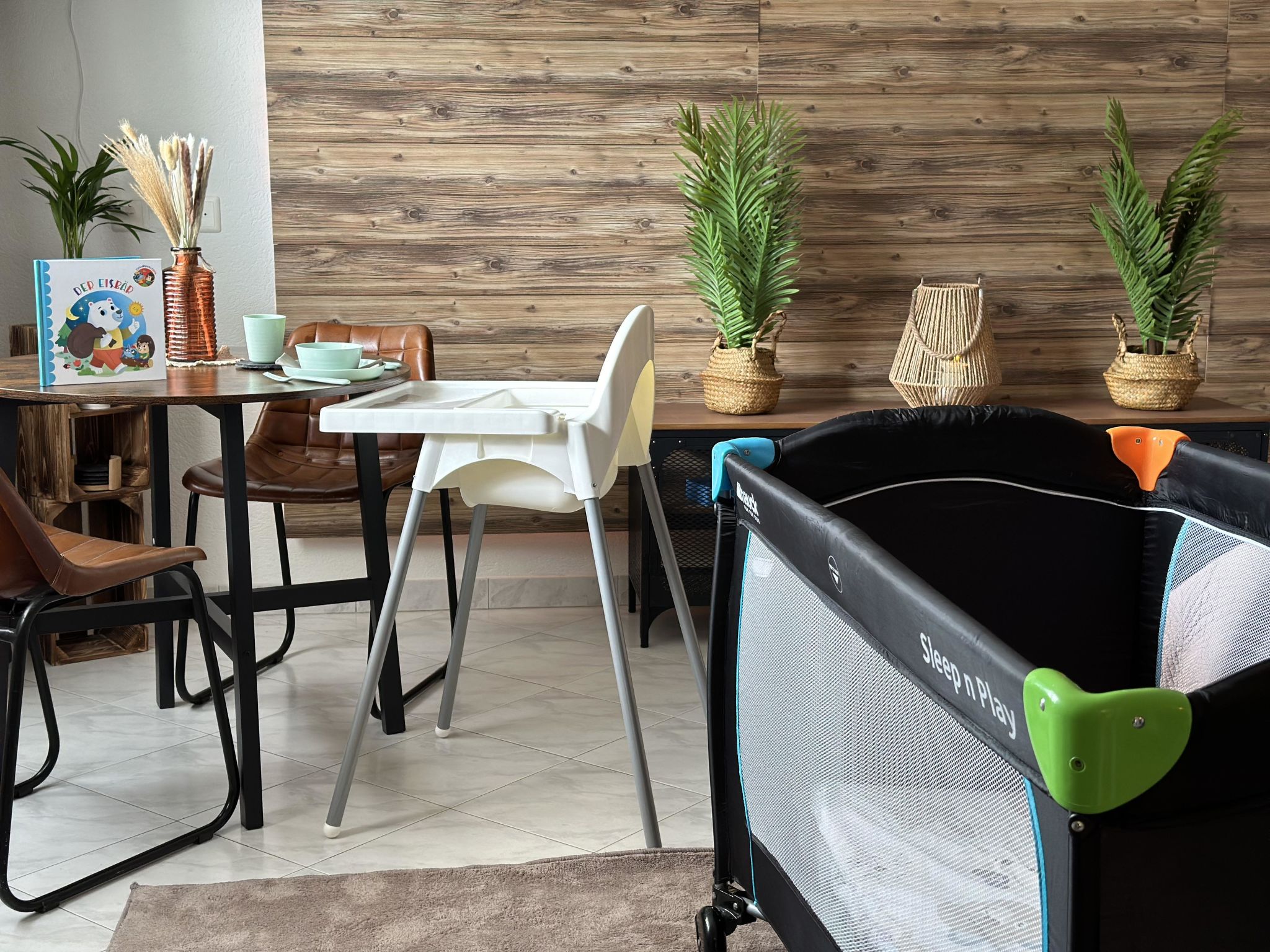 Falke EG Appartement/Fewo Greenspot Apartment - Drinnen