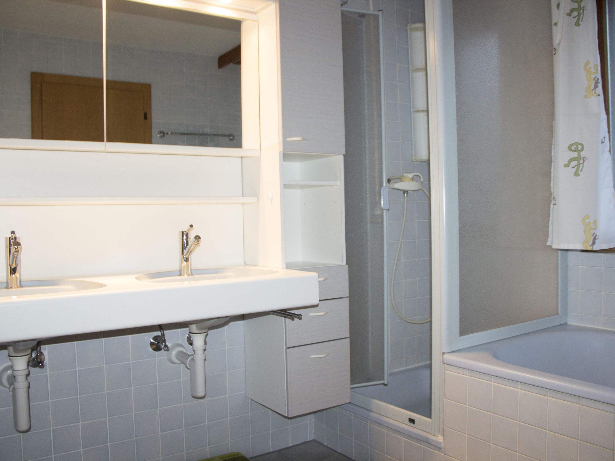 Photo of Etzel Appartement/Fewo 12-Bettwohnung