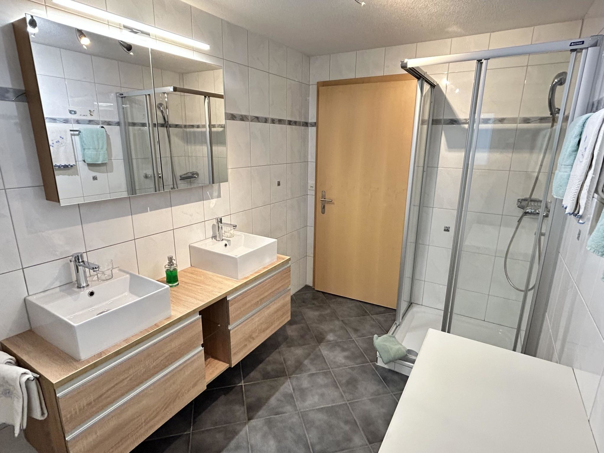 Photo of Alpenstern Appartement/Fewo 4-Bettwohnung "Älpi"
