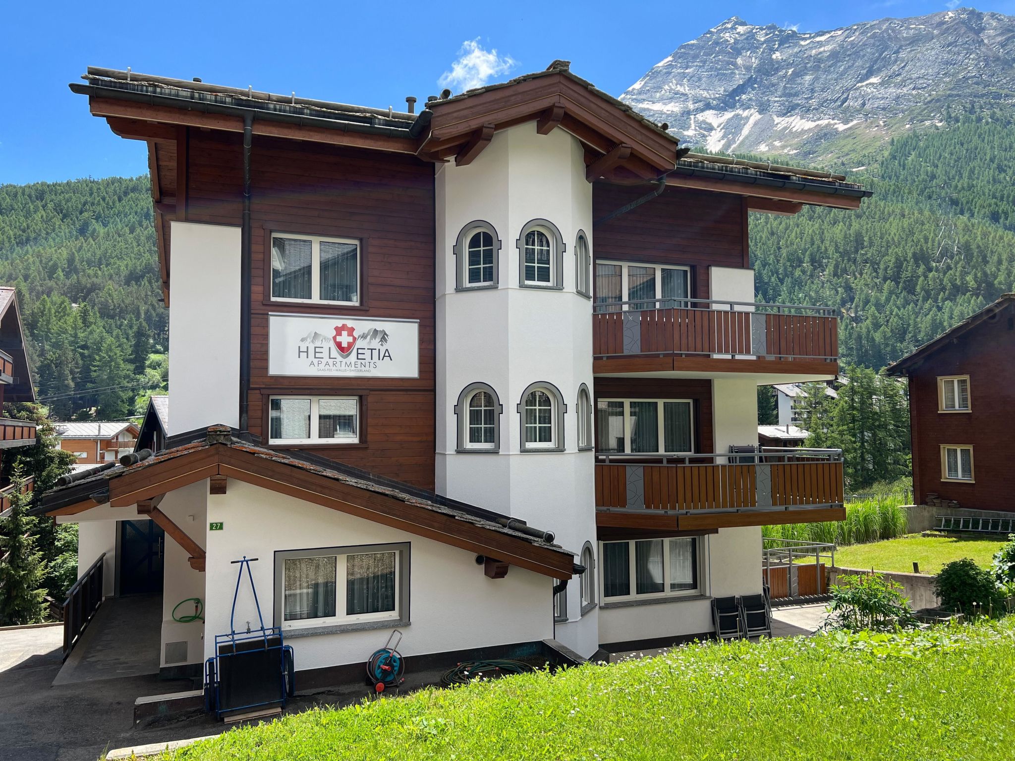 Helvetia Apartments