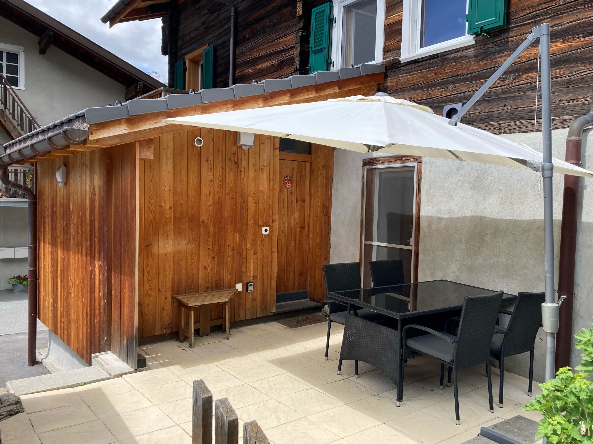Ferienwohnung Dorfbrunnu Appartement/Fewo, Dusche, WC 4-Bettwohnung, Dusche, WC - Buiten