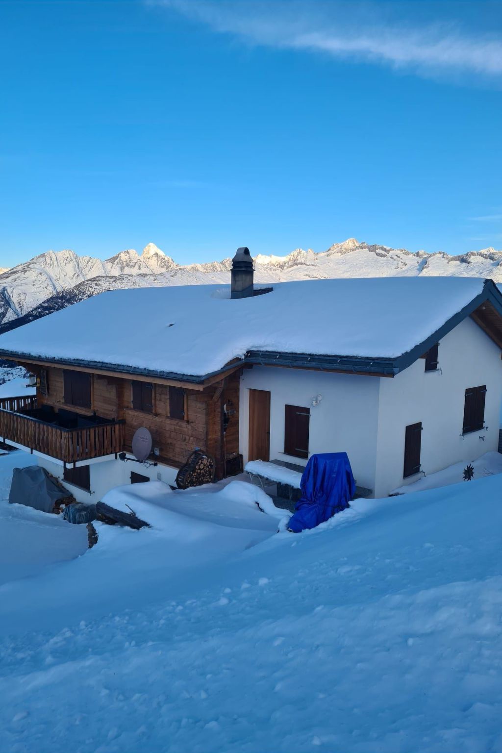 Chalet Lueg uf Belalp Appartement/Fewo, Parterre Appartement/Fewo, Parterre — view 1 of 2