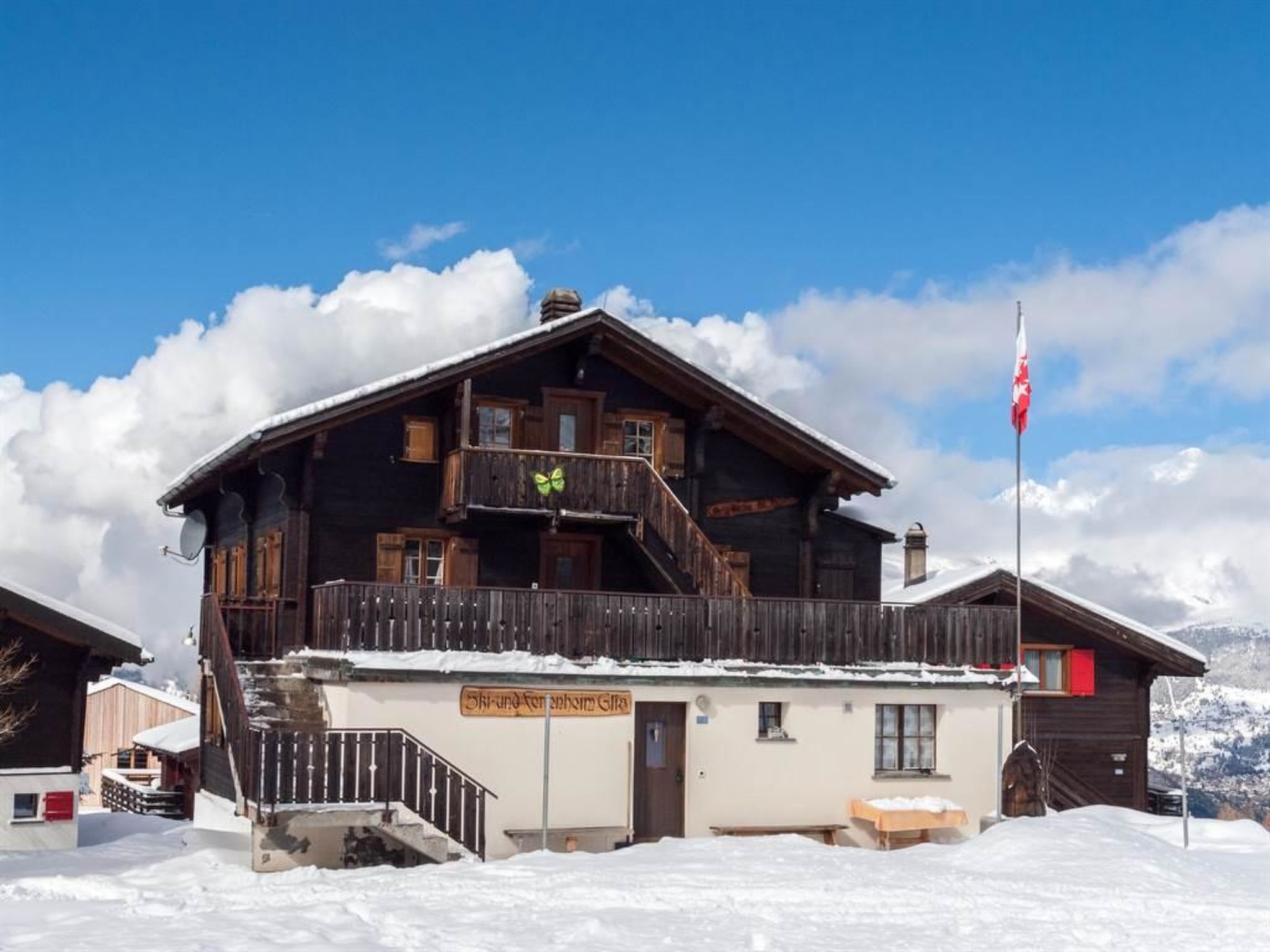 Gruppenhaus Walliser Alpstyle 2. Stock