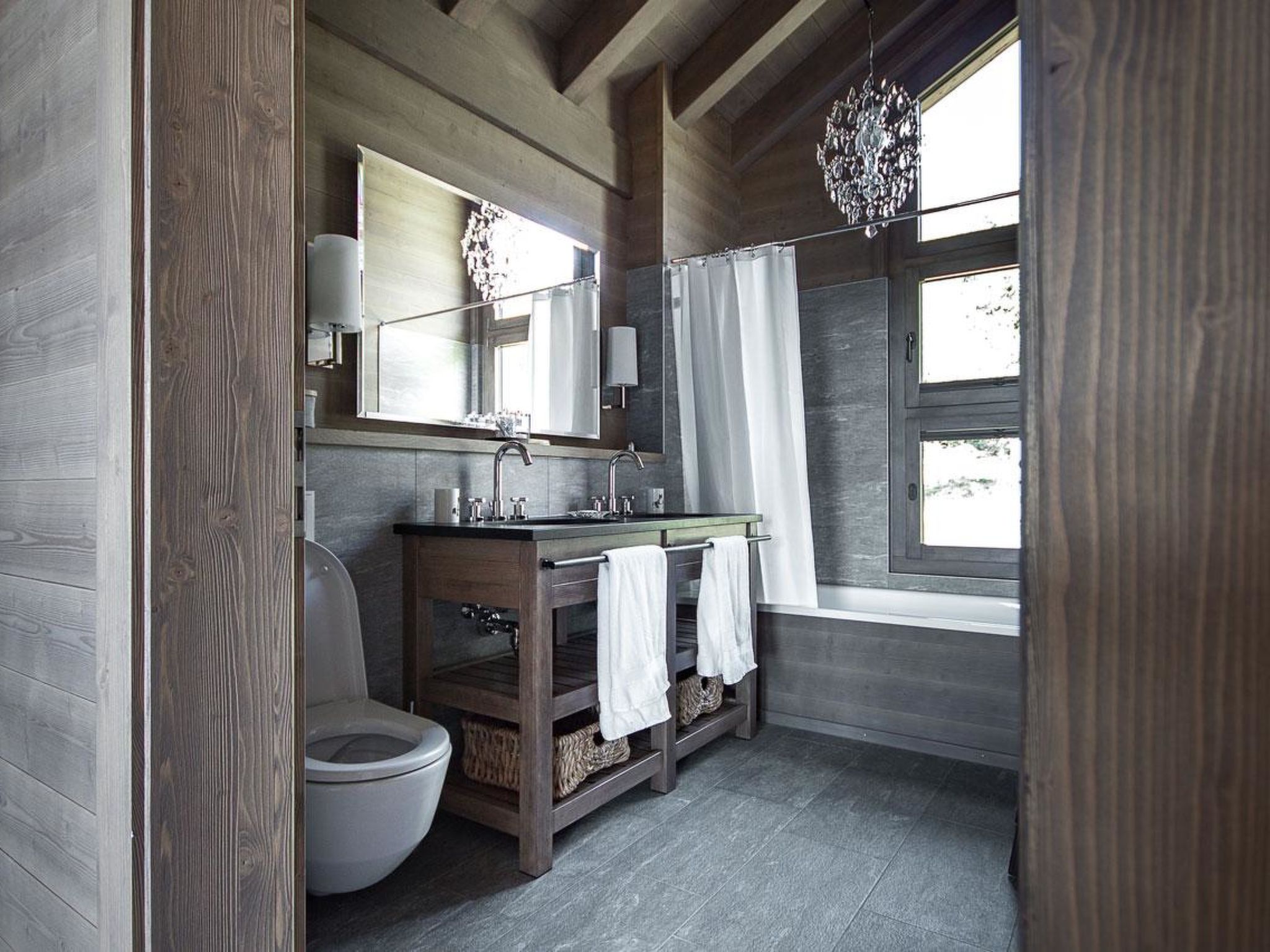 Chalet Kristall 6-Bettwohnung, Dusche und Bad, WC - Image-tags.info