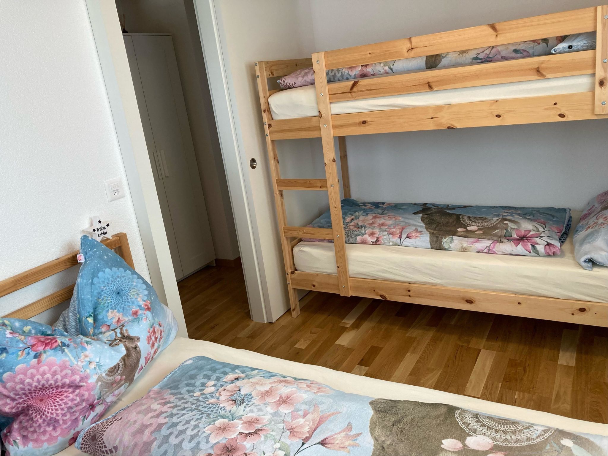 Chalet Sonne Appartement/Fewo, Dusche, WC 2-Zimmerwohnung, Dusche, WC - Binnen