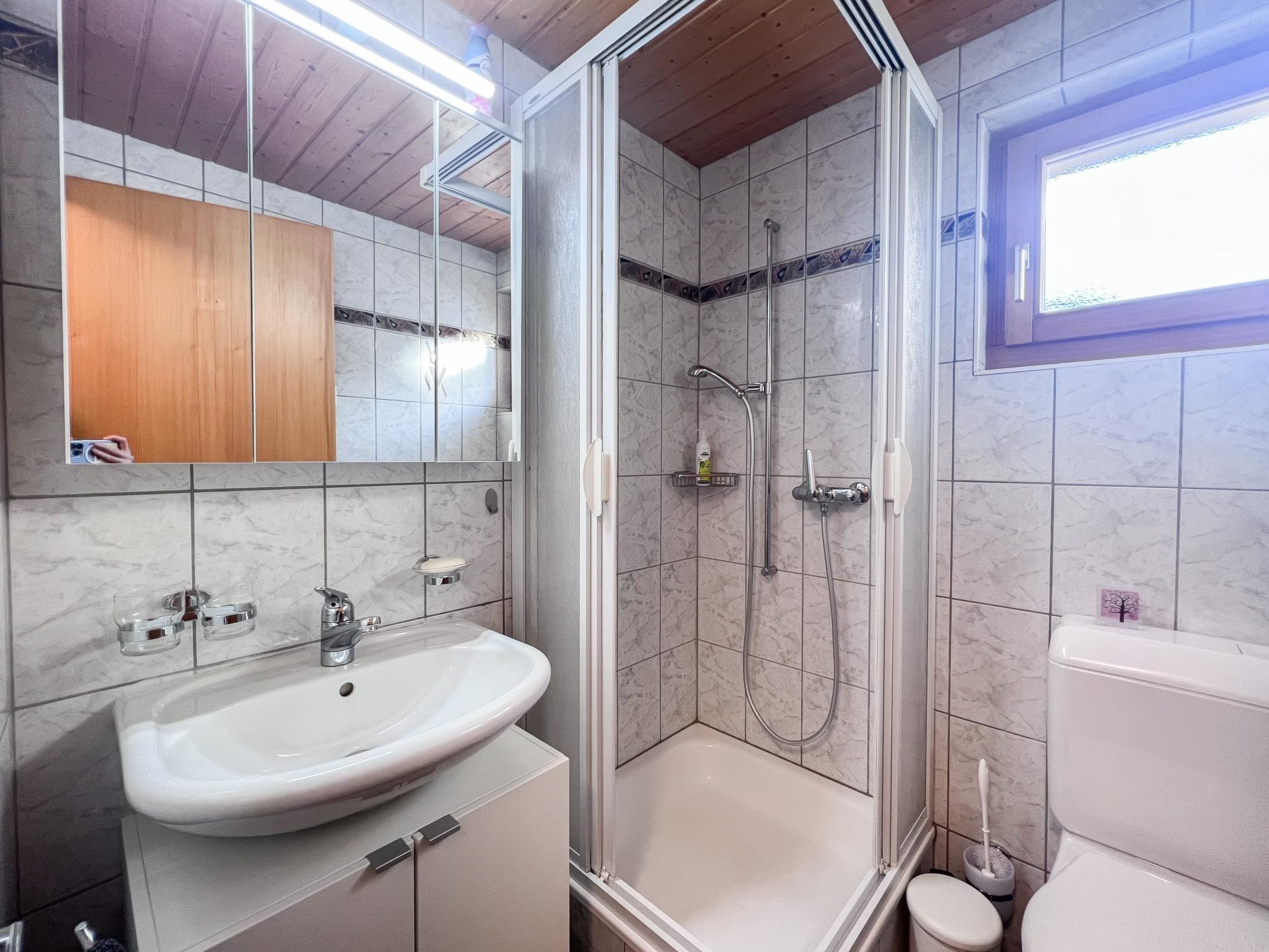 Chalet Sonne Appartement/Fewo, Dusche, WC 2-Zimmerwohnung, Dusche, WC - Binnen
