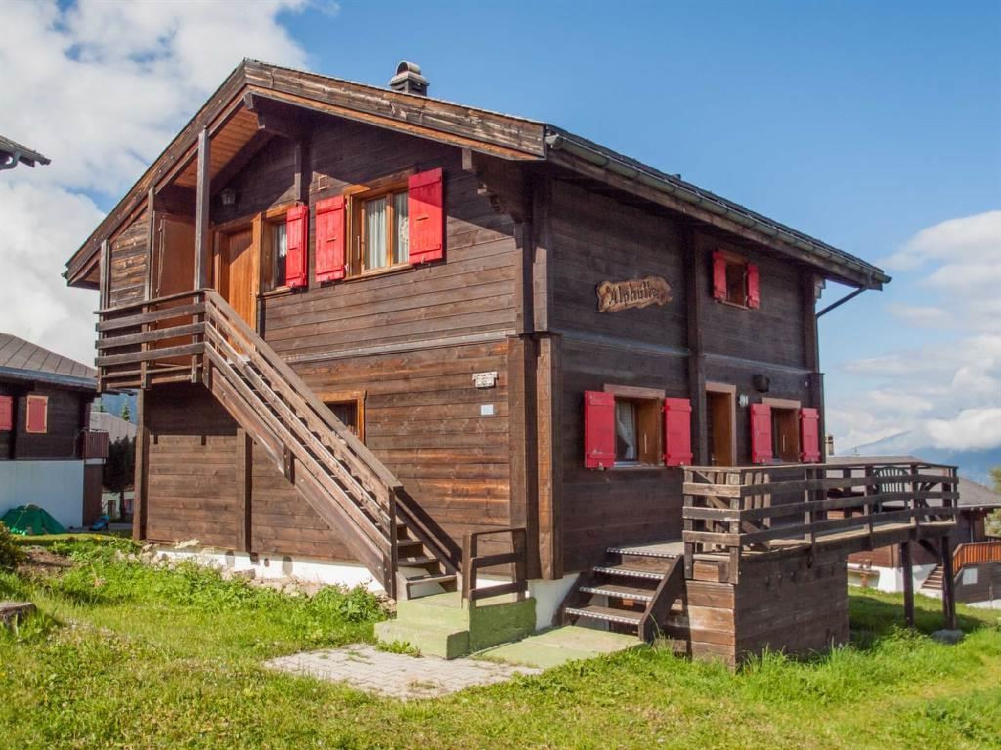 Chalet Alphütte Appartement/Fewo, Dusche, WC 4-Bettwohnung Erdgeschoss