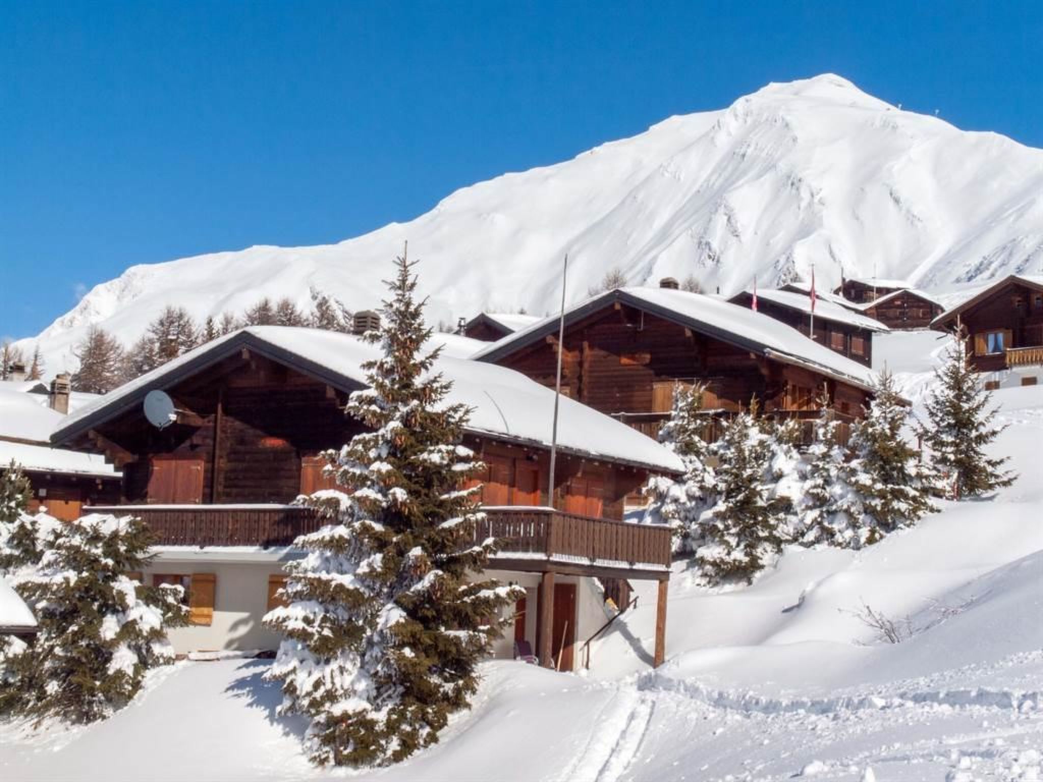 Chalet Allegra Appartement/Fewo, Dusche, WC 4-Bettwohnung Erdgeschoss - Dehors