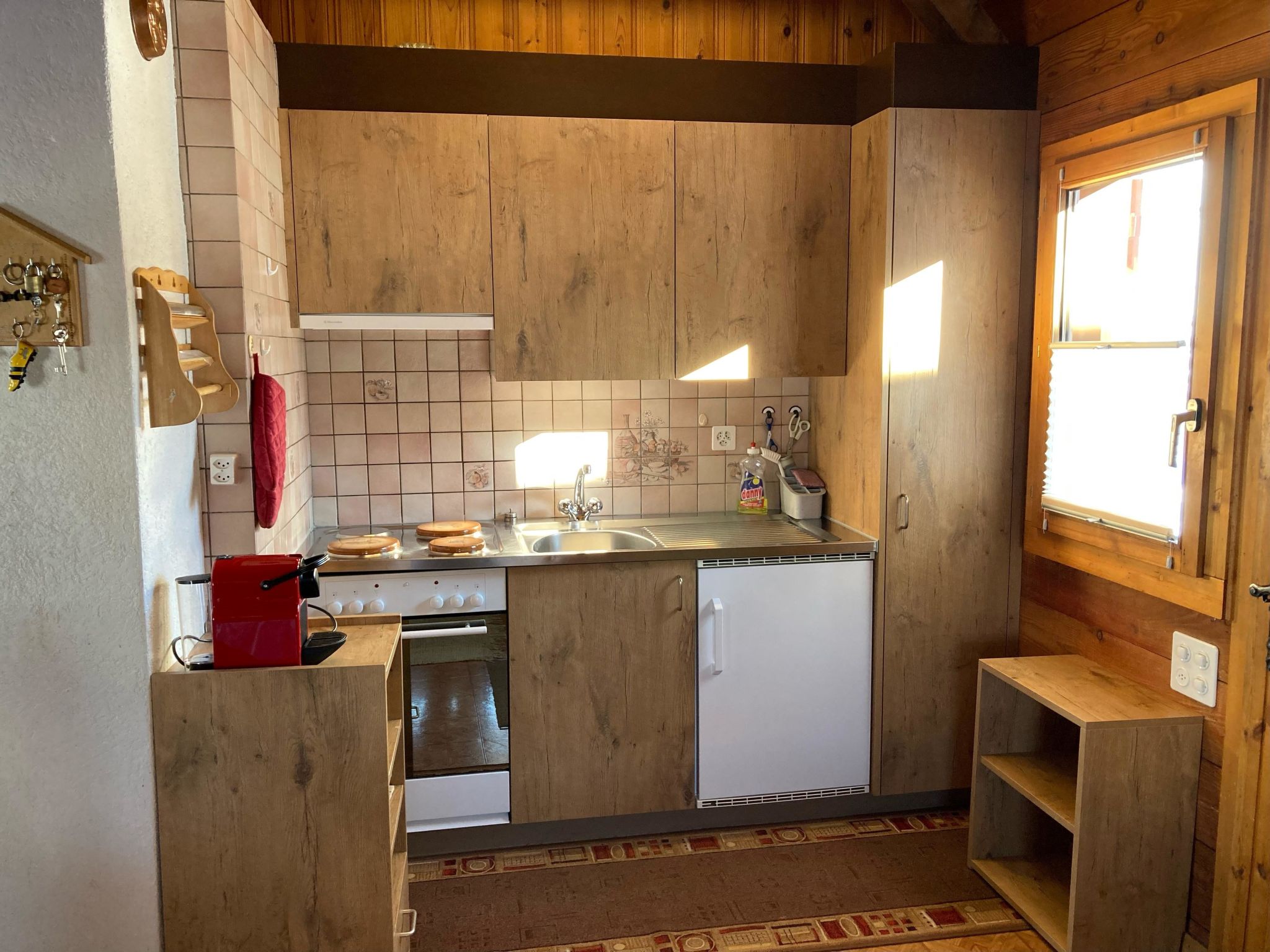 Chalet Alphütte Appartement/Fewo, Dusche, WC 4-Bettwohnung Dachgeschoss - Binnen