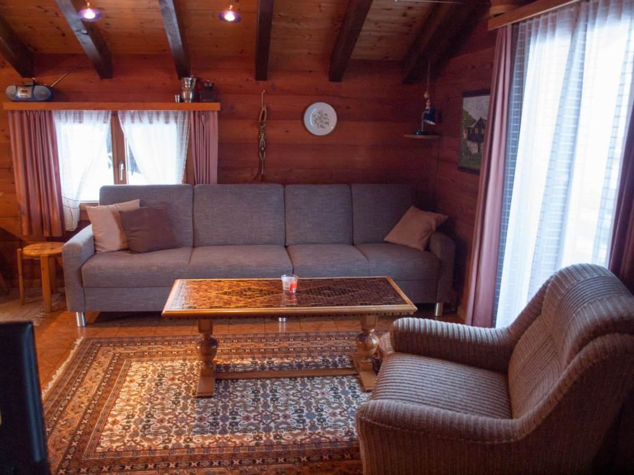 Chalet Alphütte Appartement/Fewo, Dusche, WC 4-Bettwohnung Dachgeschoss - Binnen