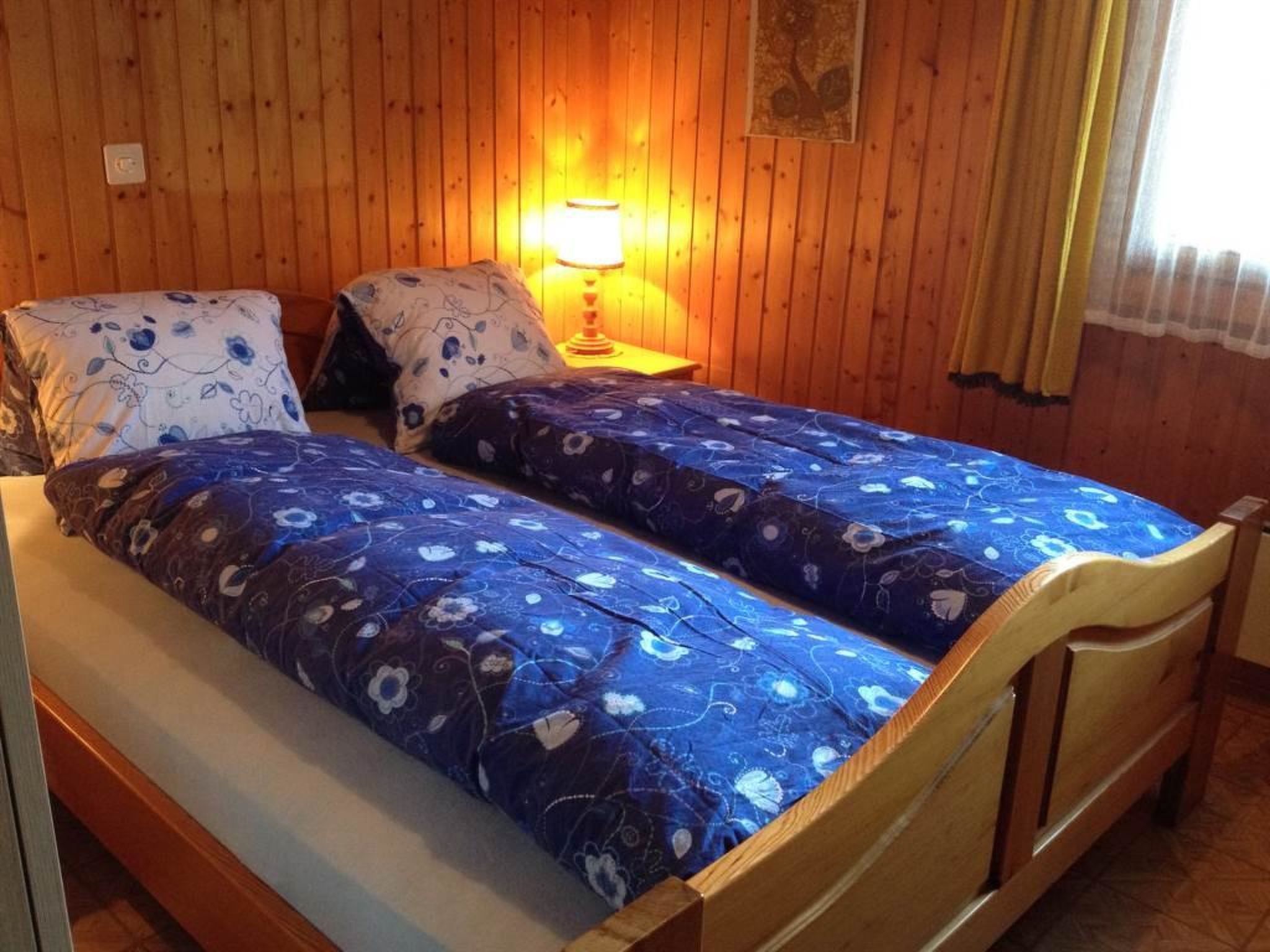 Chalet Alphütte Appartement/Fewo, Dusche, WC 4-Bettwohnung Dachgeschoss - Binnen