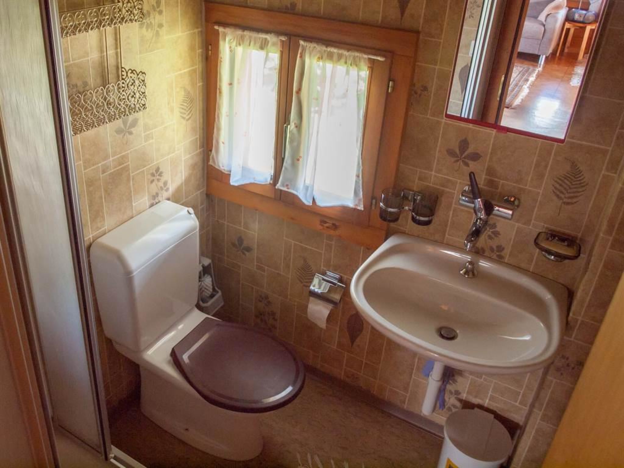 Chalet Alphütte Appartement/Fewo, Dusche, WC 4-Bettwohnung Dachgeschoss - Binnen
