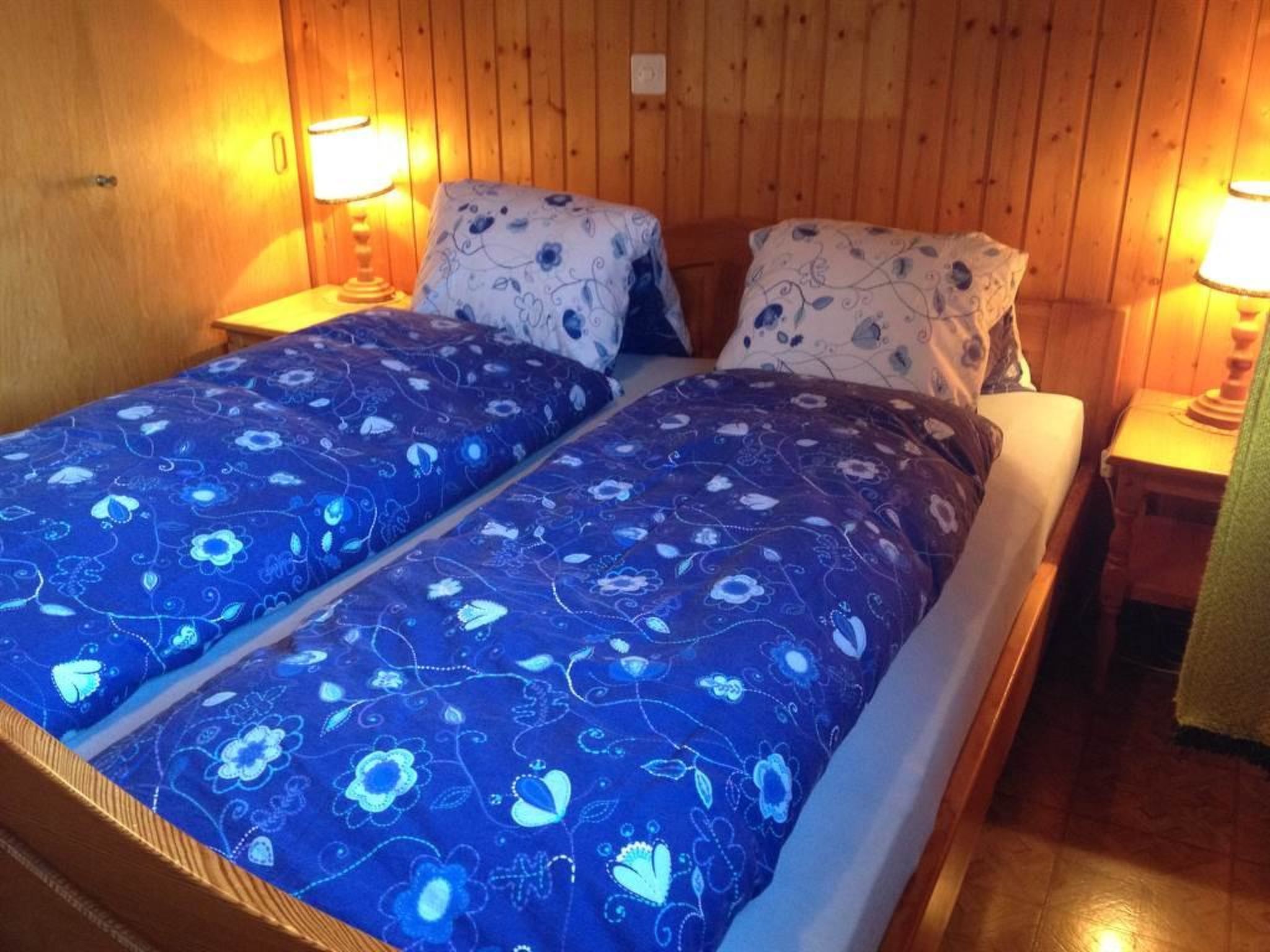 Chalet Alphütte Appartement/Fewo, Dusche, WC 4-Bettwohnung Dachgeschoss - Binnen