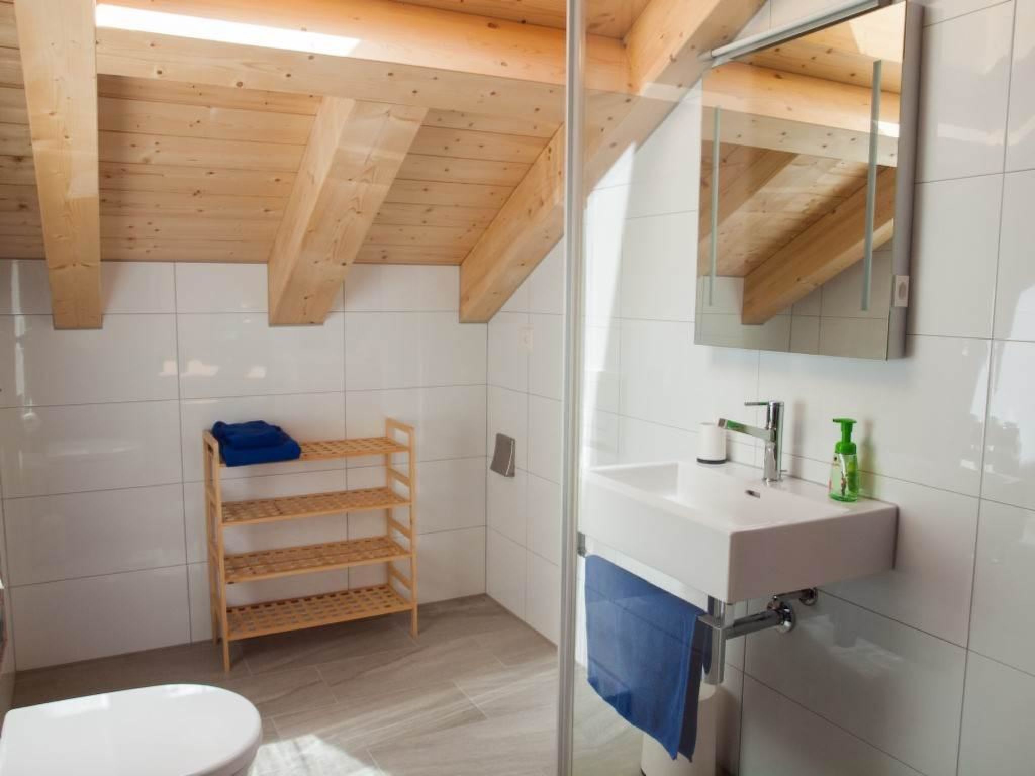 Chalet Avista 6-Bettwohnung, Dusche, WC 6-Bettwohnung Dachgeschoss - Binnen