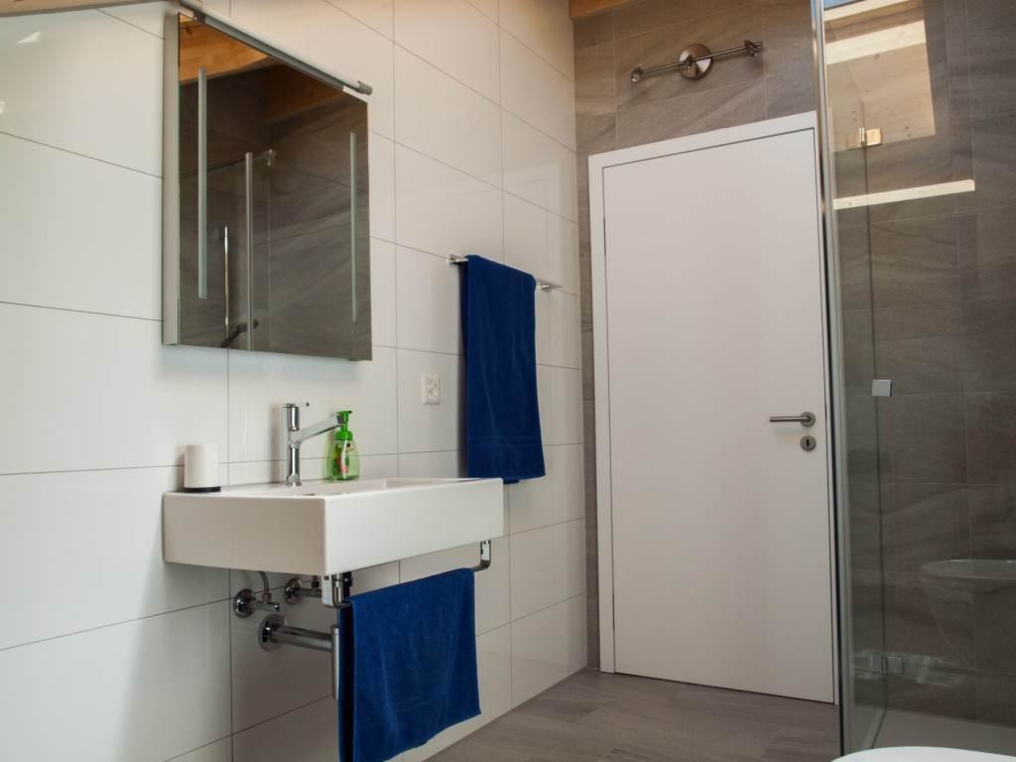 Chalet Avista 6-Bettwohnung, Dusche, WC 6-Bettwohnung Dachgeschoss - Binnen