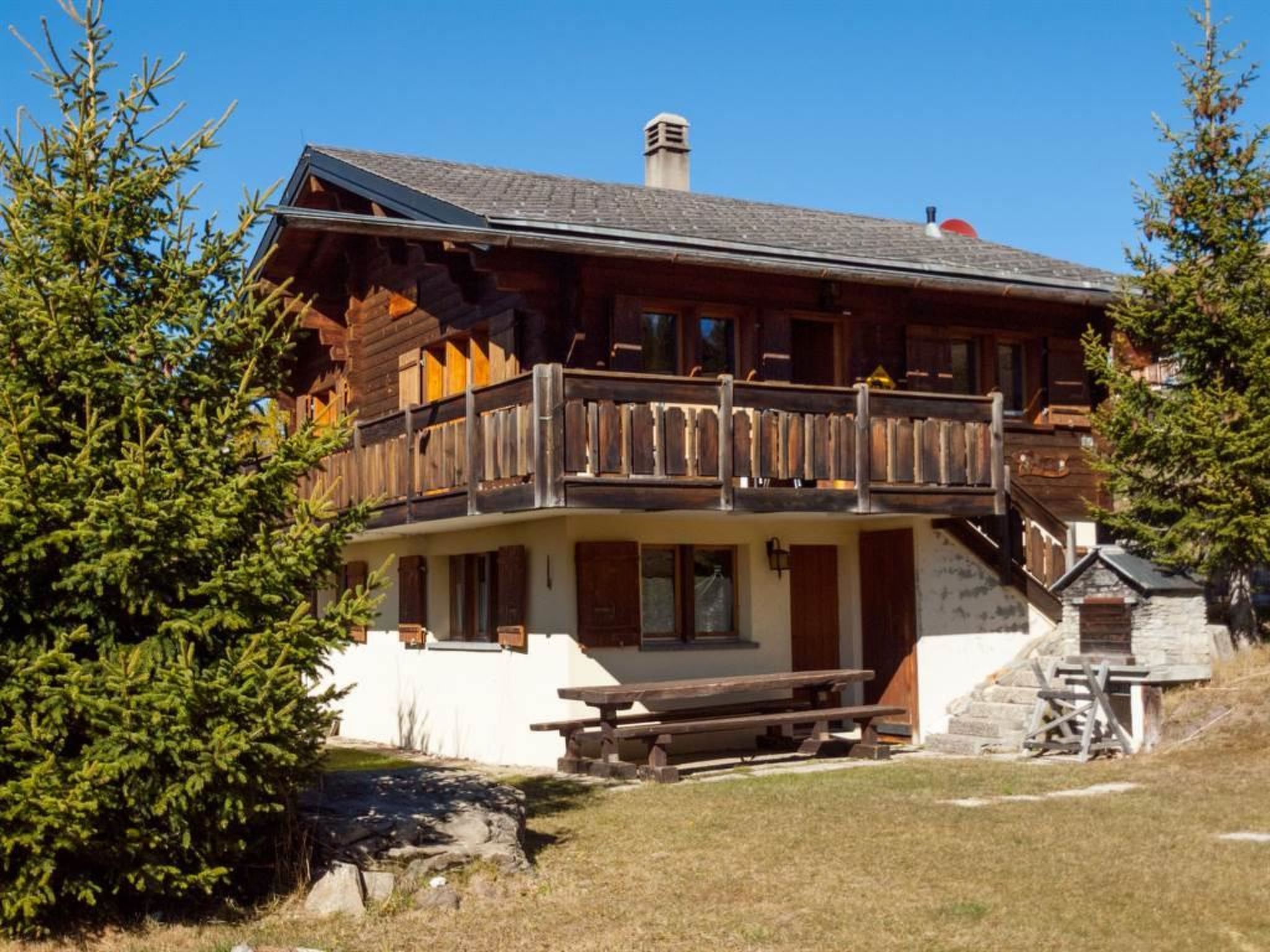 Chalet Fridi 4-Bettwohnung, Dusche, WC 4-Bettwohnung Erdgeschoss