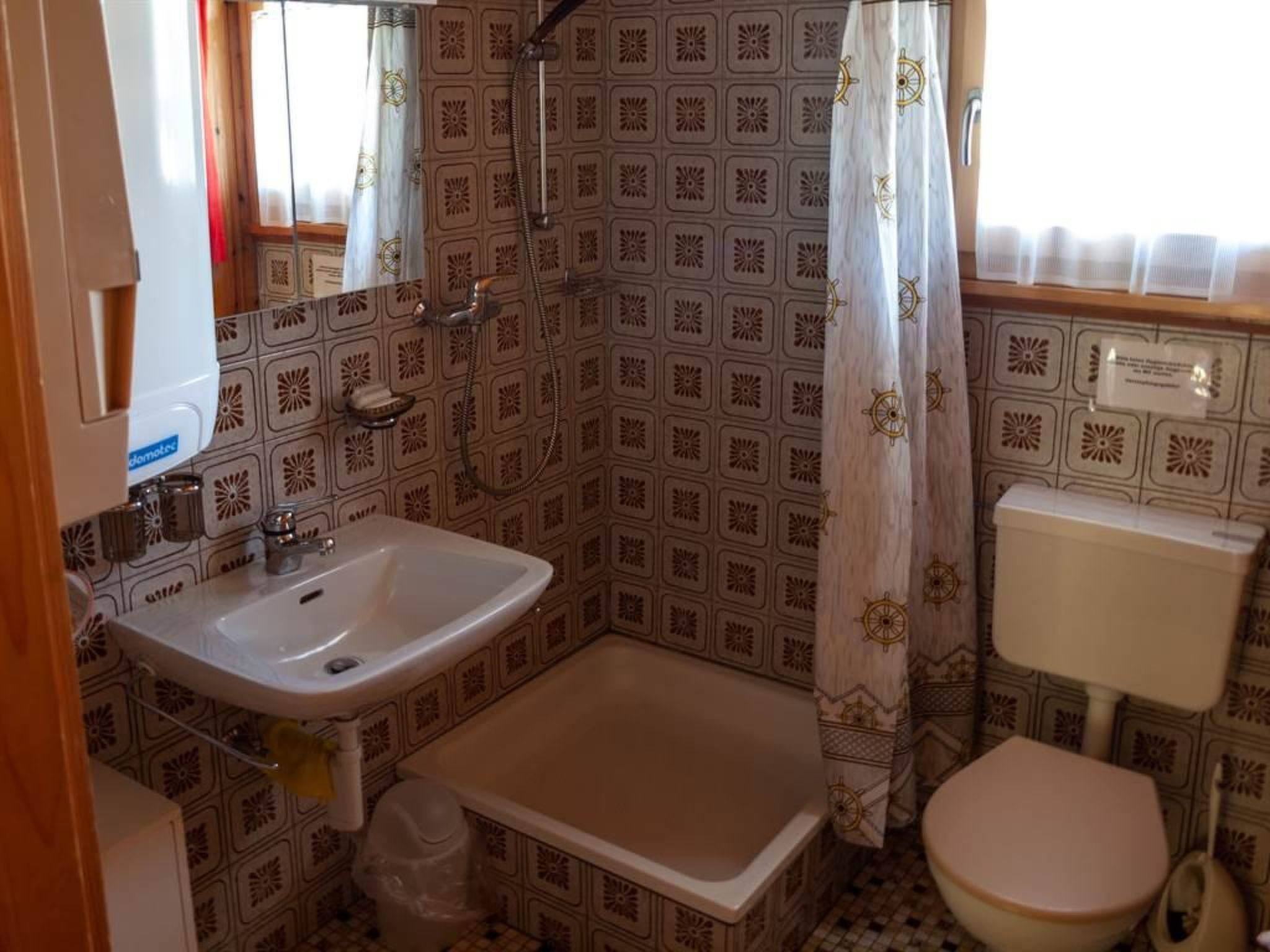 Chalet Bambi Appartement/Fewo, Dusche, WC 4-Bettwohnung