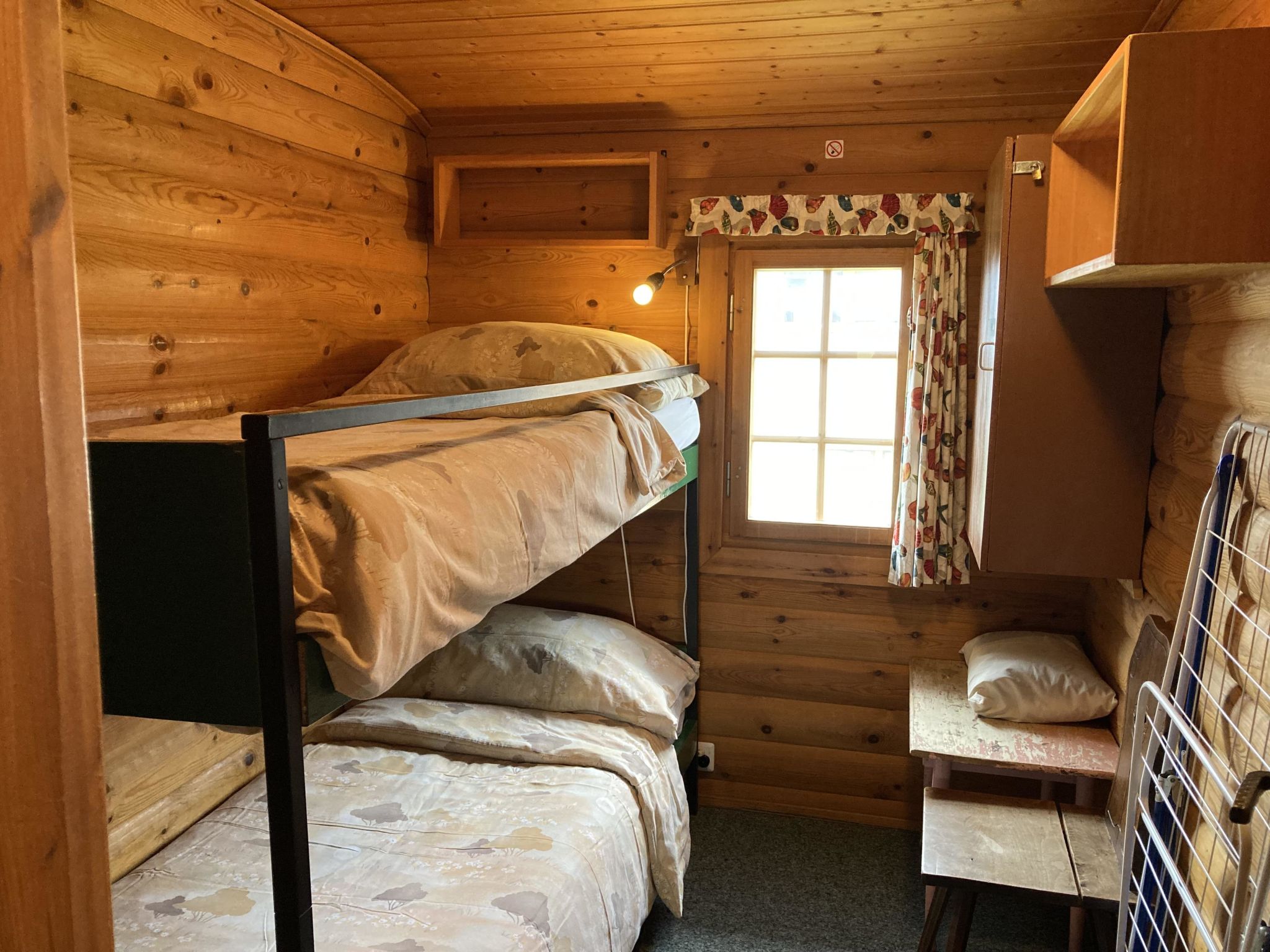 Chalet Glimuschir Appartement/Fewo, Dusche, WC Appartement/Fewo, Dusche, WC - Image-tags.info