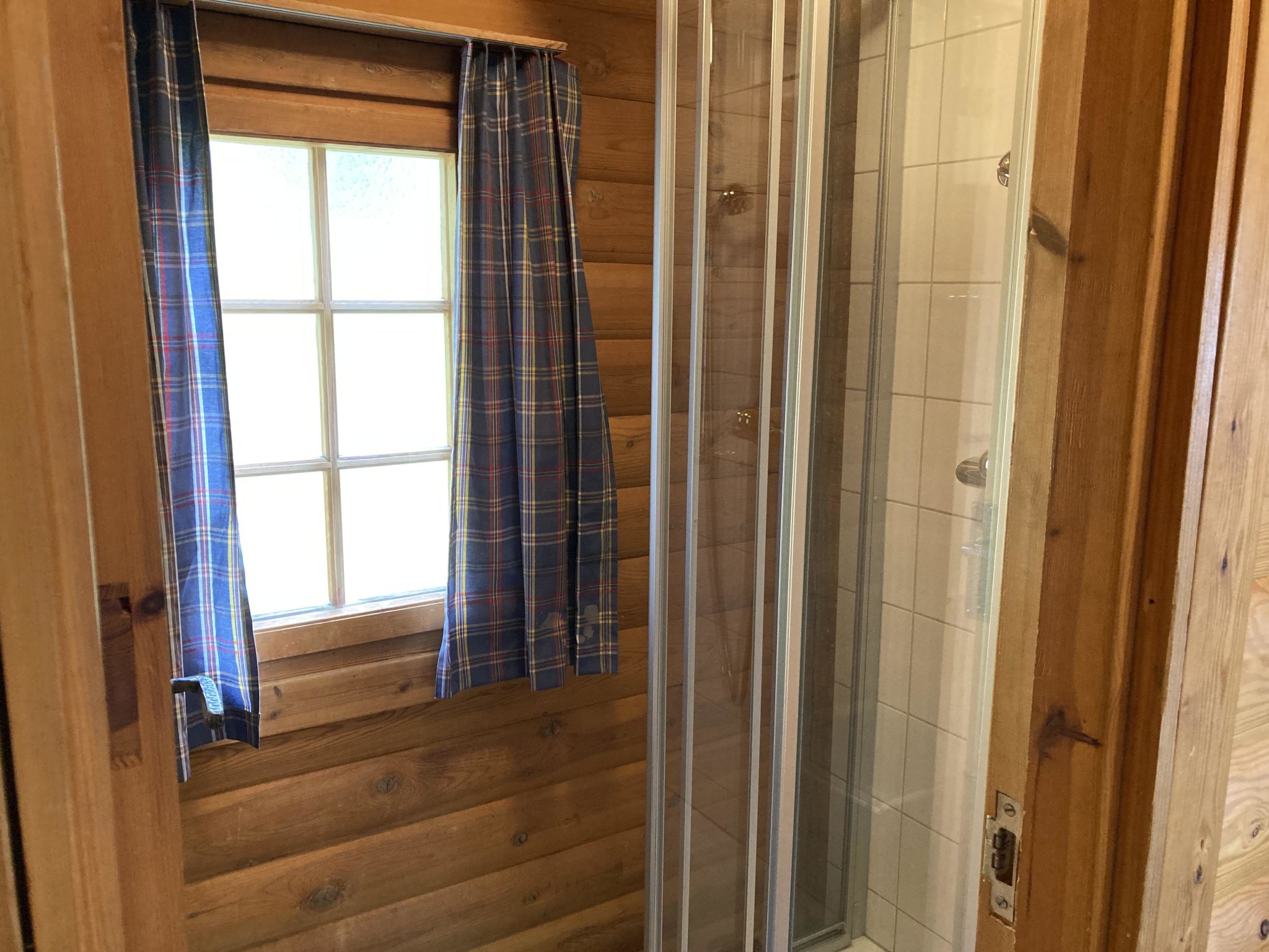 Chalet Glimuschir Appartement/Fewo, Dusche, WC Appartement/Fewo, Dusche, WC