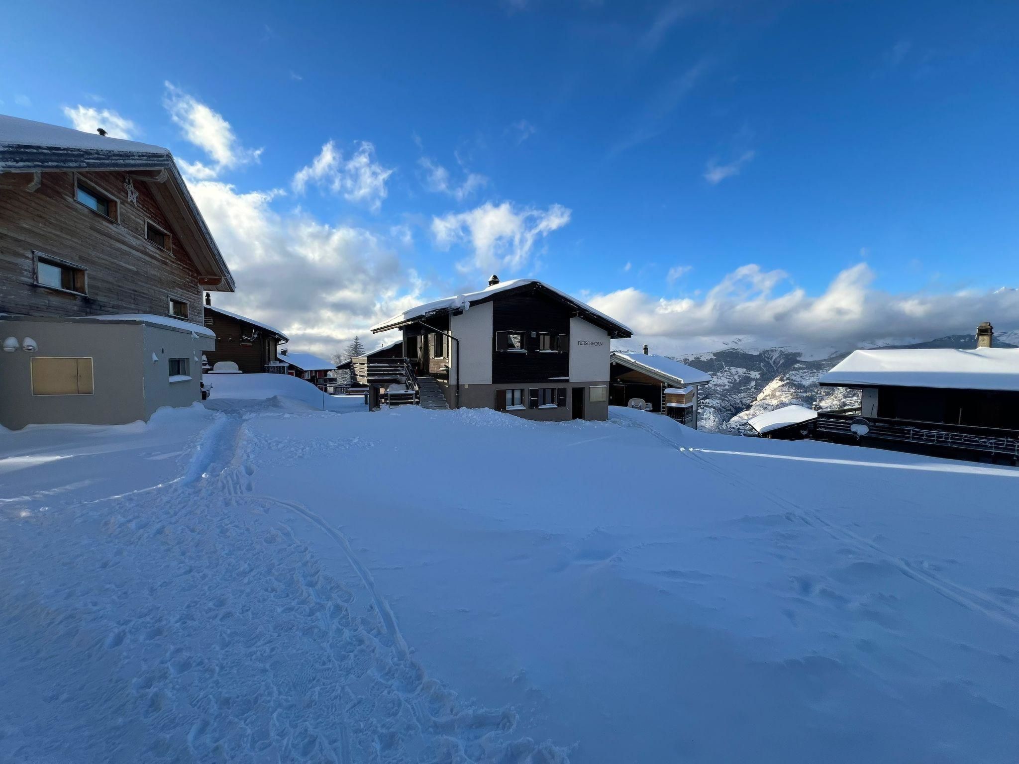 Chalet Fletschhorn OG Appartement/Fewo, Dusche, WC 5-Bettwohnung - Buiten