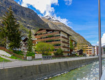 Aan de piste: Sfeervol appartement in het centrum van Zermatt - thumbnail 1