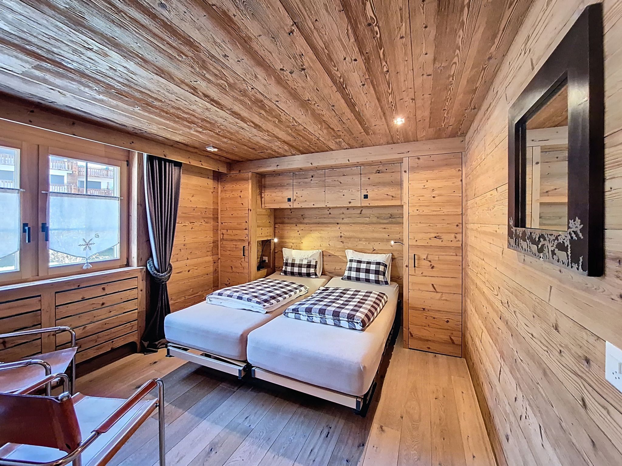 Photo of Les Violettes